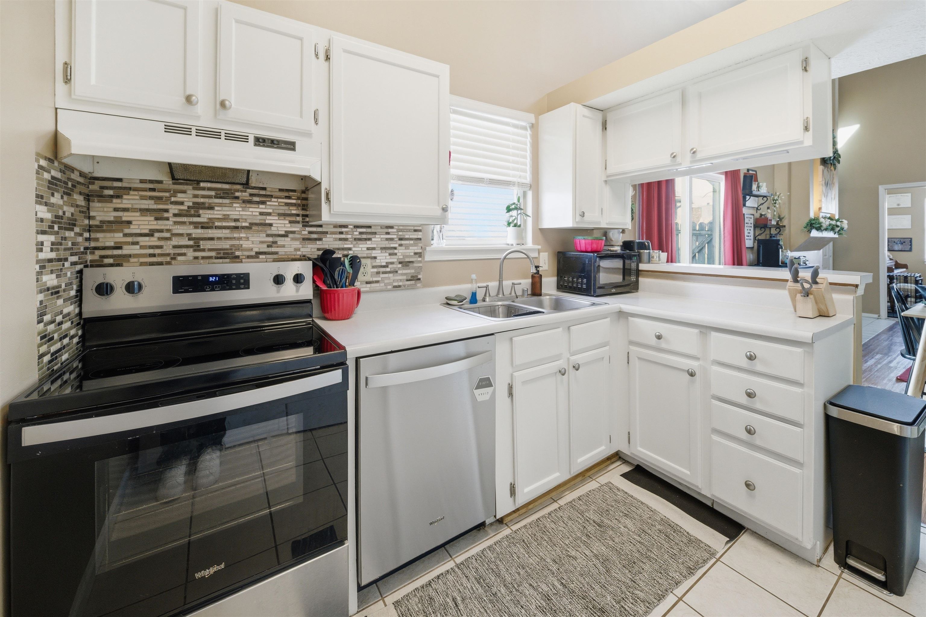 2504 Elder Drive, Owensboro, Kentucky 42301, 3 Bedrooms Bedrooms, ,2 BathroomsBathrooms,Single Family Residence,For Sale,Elder Drive,94436