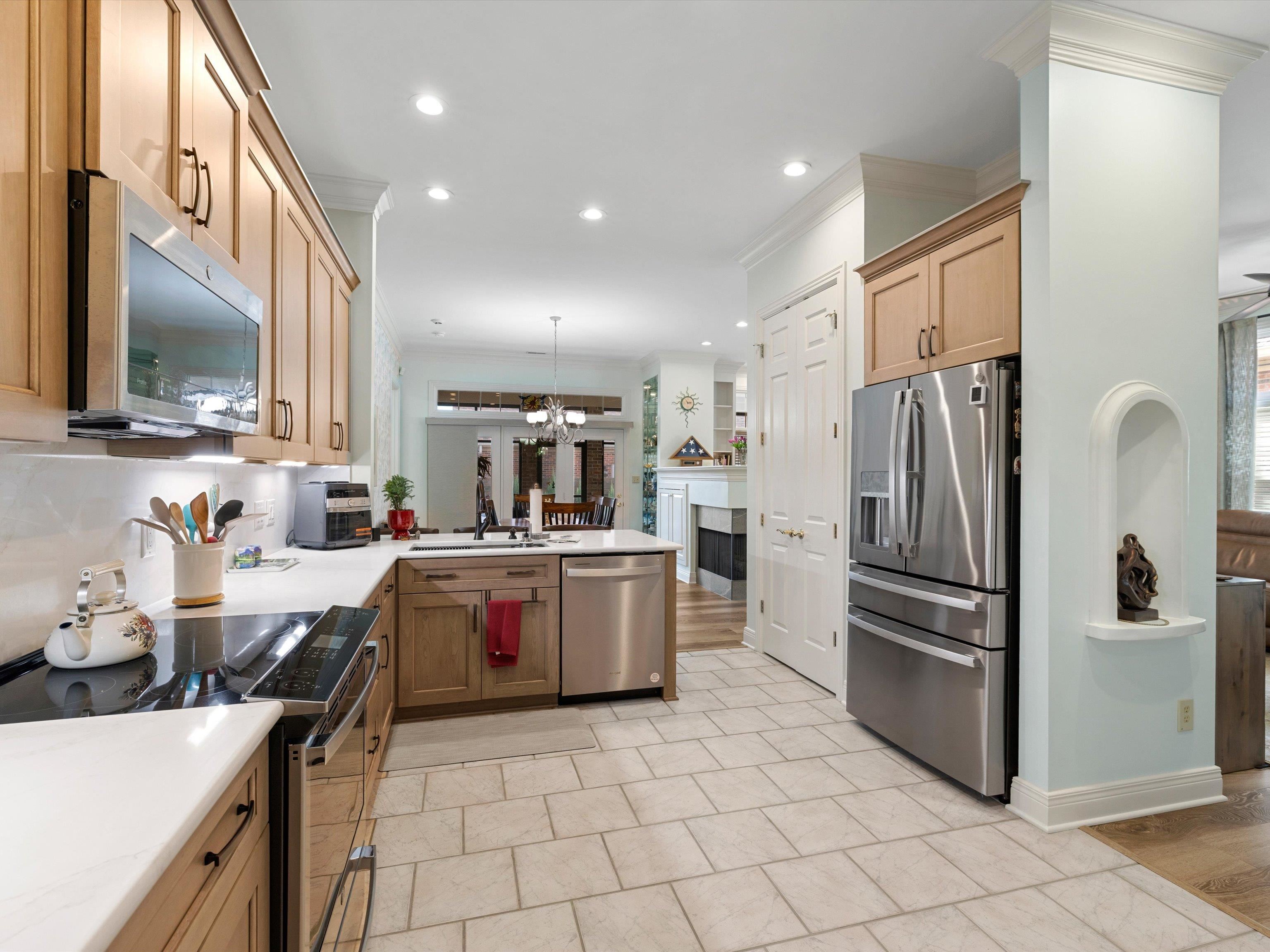 2334 Ford Avenue, Owensboro, Kentucky 42301, 4 Bedrooms Bedrooms, ,3 BathroomsBathrooms,Single Family Residence,For Sale,Ford Avenue,94437