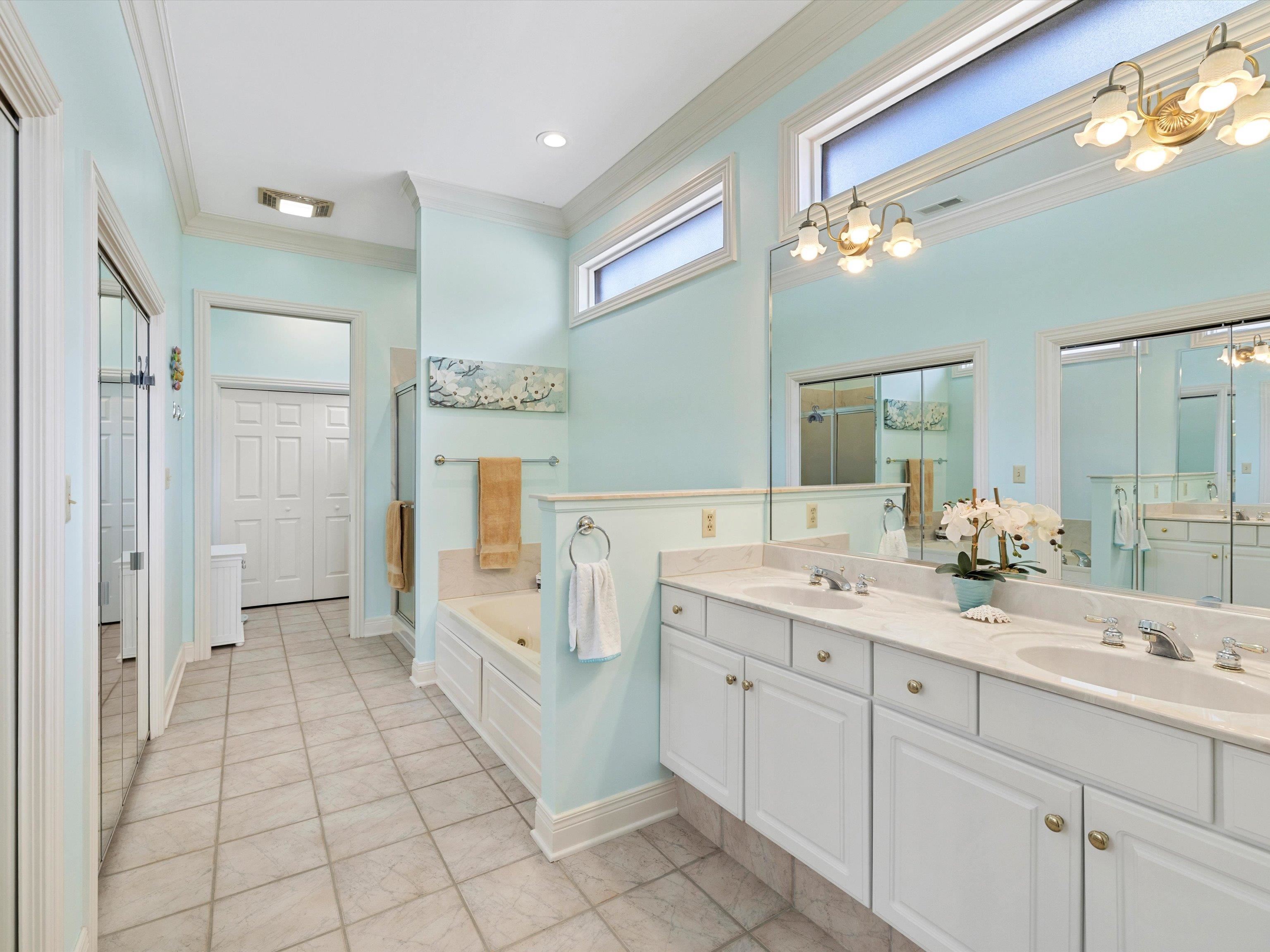 2334 Ford Avenue, Owensboro, Kentucky 42301, 4 Bedrooms Bedrooms, ,3 BathroomsBathrooms,Single Family Residence,For Sale,Ford Avenue,94437