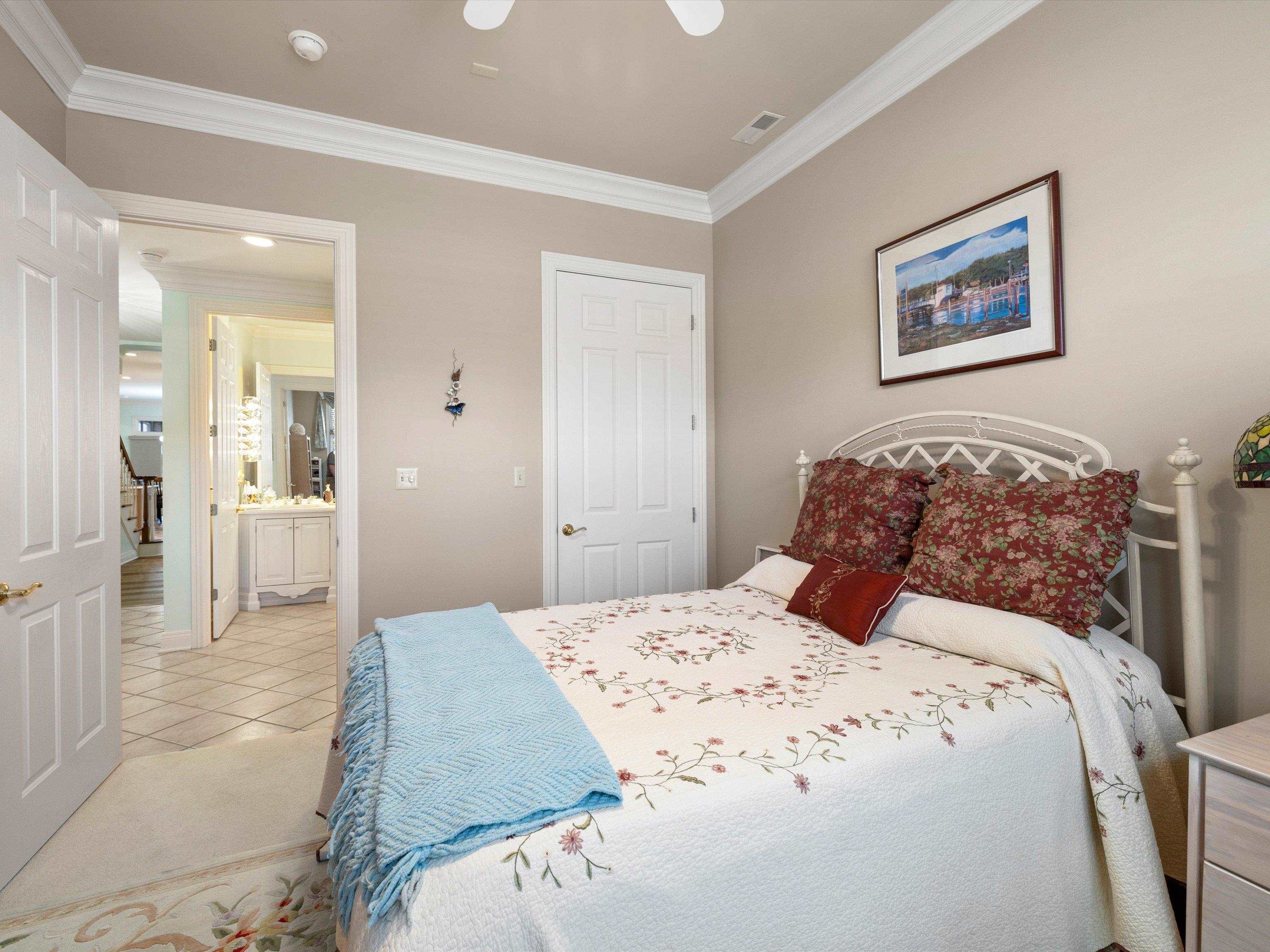 2334 Ford Avenue, Owensboro, Kentucky 42301, 4 Bedrooms Bedrooms, ,3 BathroomsBathrooms,Single Family Residence,For Sale,Ford Avenue,94437