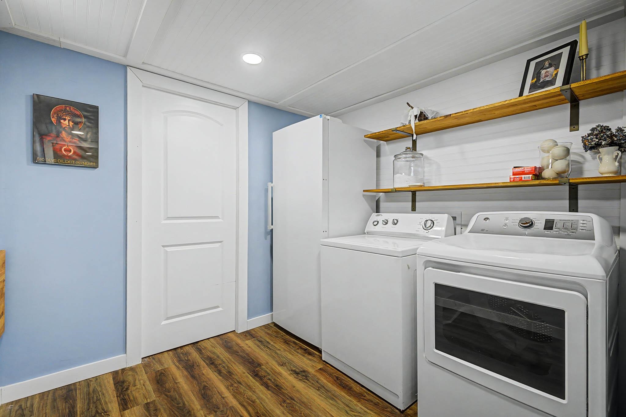 11235 Hwy 764, Whitesville, Kentucky 42378, 5 Bedrooms Bedrooms, ,3 BathroomsBathrooms,Single Family Residence,For Sale,Hwy 764,94438