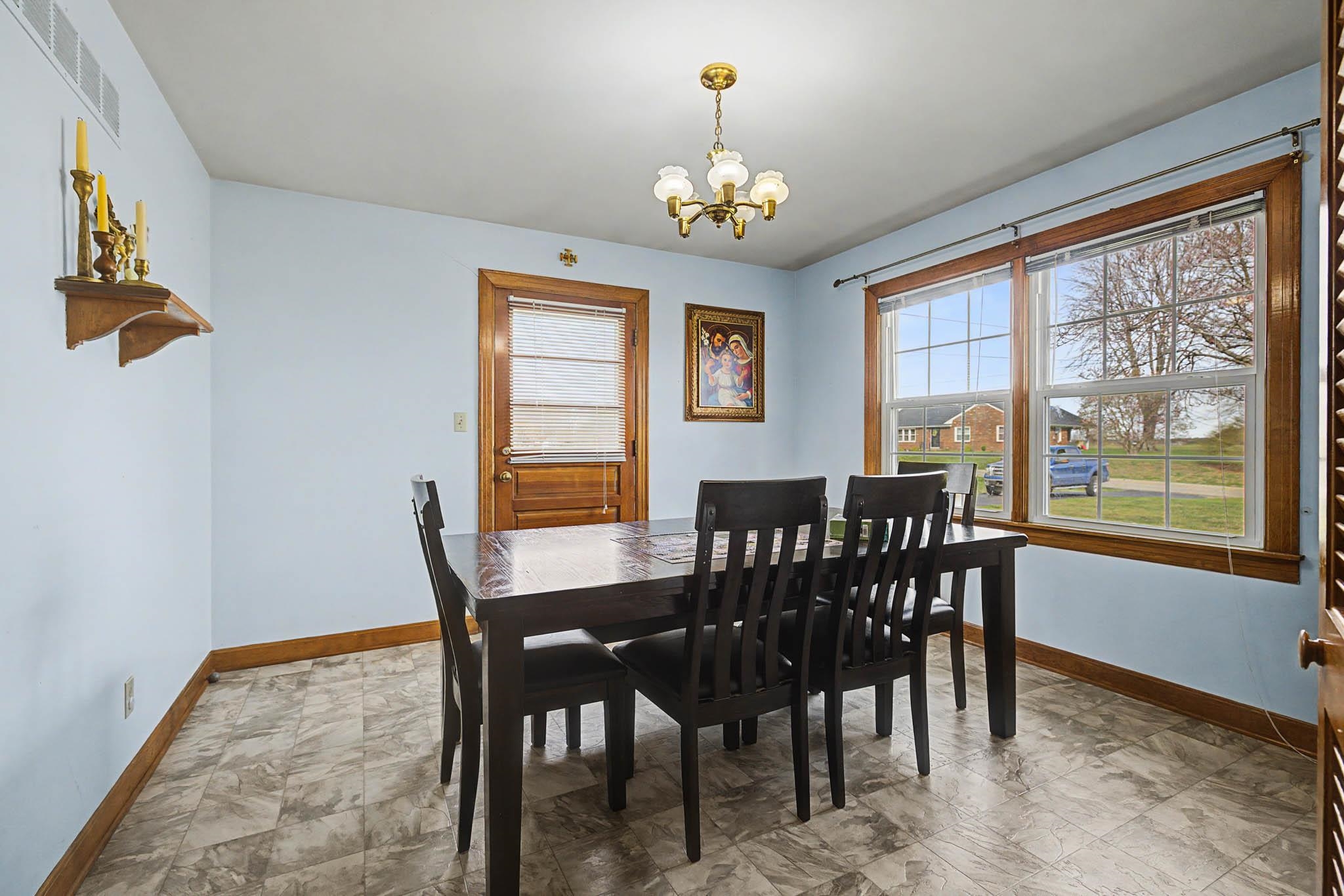 11235 Hwy 764, Whitesville, Kentucky 42378, 5 Bedrooms Bedrooms, ,3 BathroomsBathrooms,Single Family Residence,For Sale,Hwy 764,94438