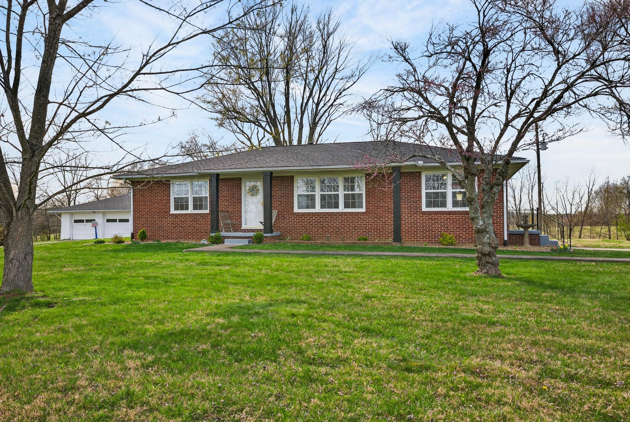 11235 Hwy 764, Whitesville, Kentucky 42378, 5 Bedrooms Bedrooms, ,3 BathroomsBathrooms,Single Family Residence,For Sale,Hwy 764,94438