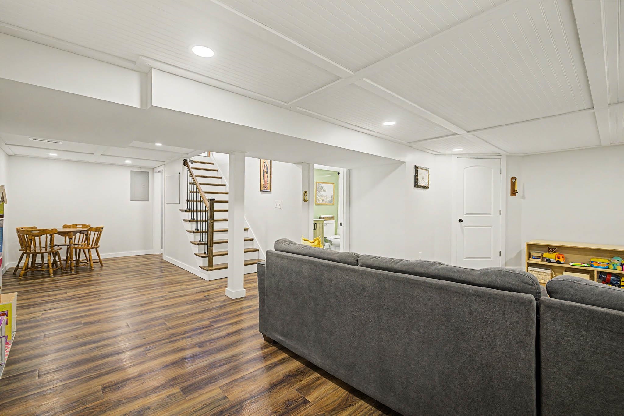 11235 Hwy 764, Whitesville, Kentucky 42378, 5 Bedrooms Bedrooms, ,3 BathroomsBathrooms,Single Family Residence,For Sale,Hwy 764,94438