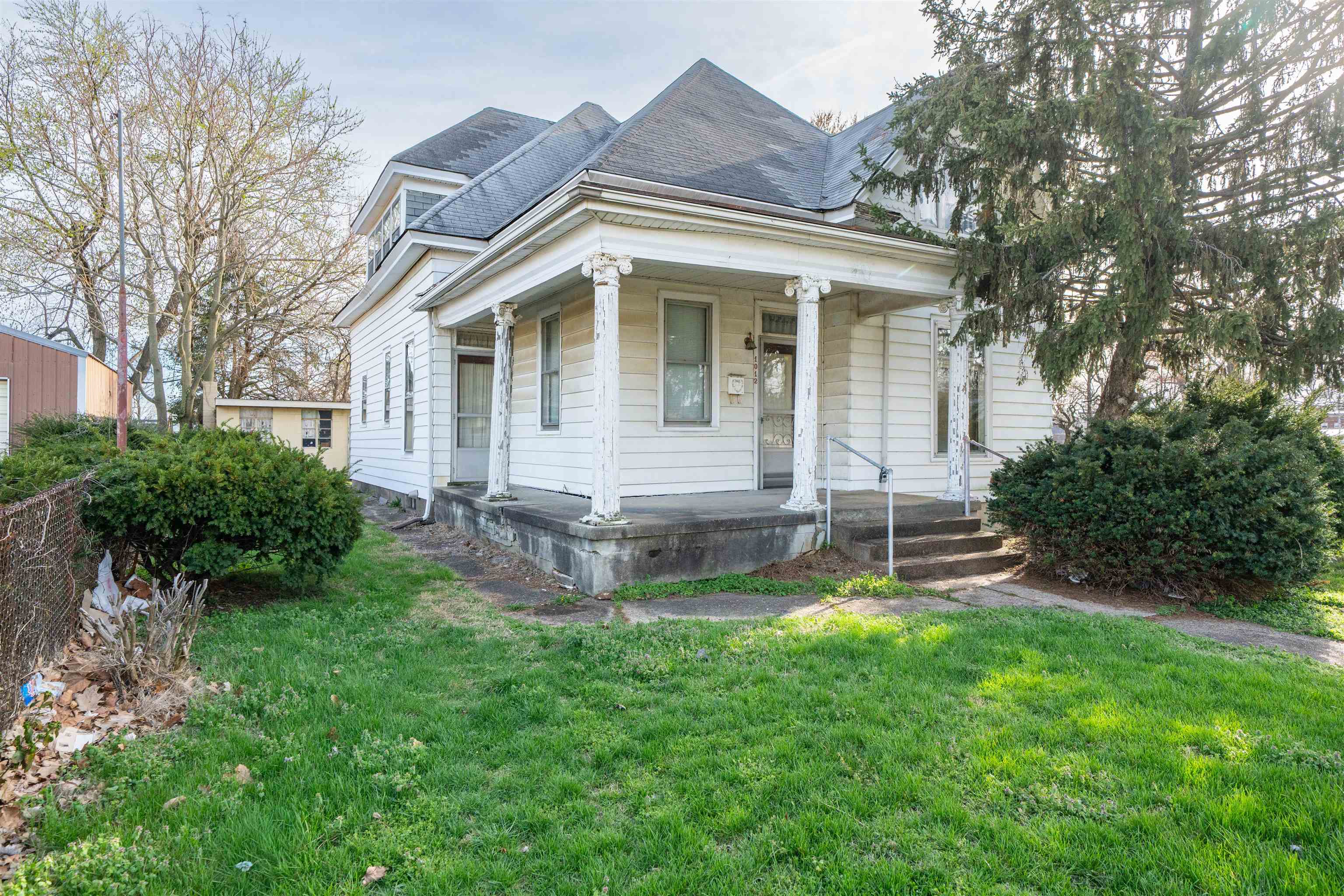 1012/1018 W 2nd Street, Owensboro, Kentucky 42301, 3 Bedrooms Bedrooms, ,1 BathroomBathrooms,Single Family Residence,For Sale,W 2nd Street,94439