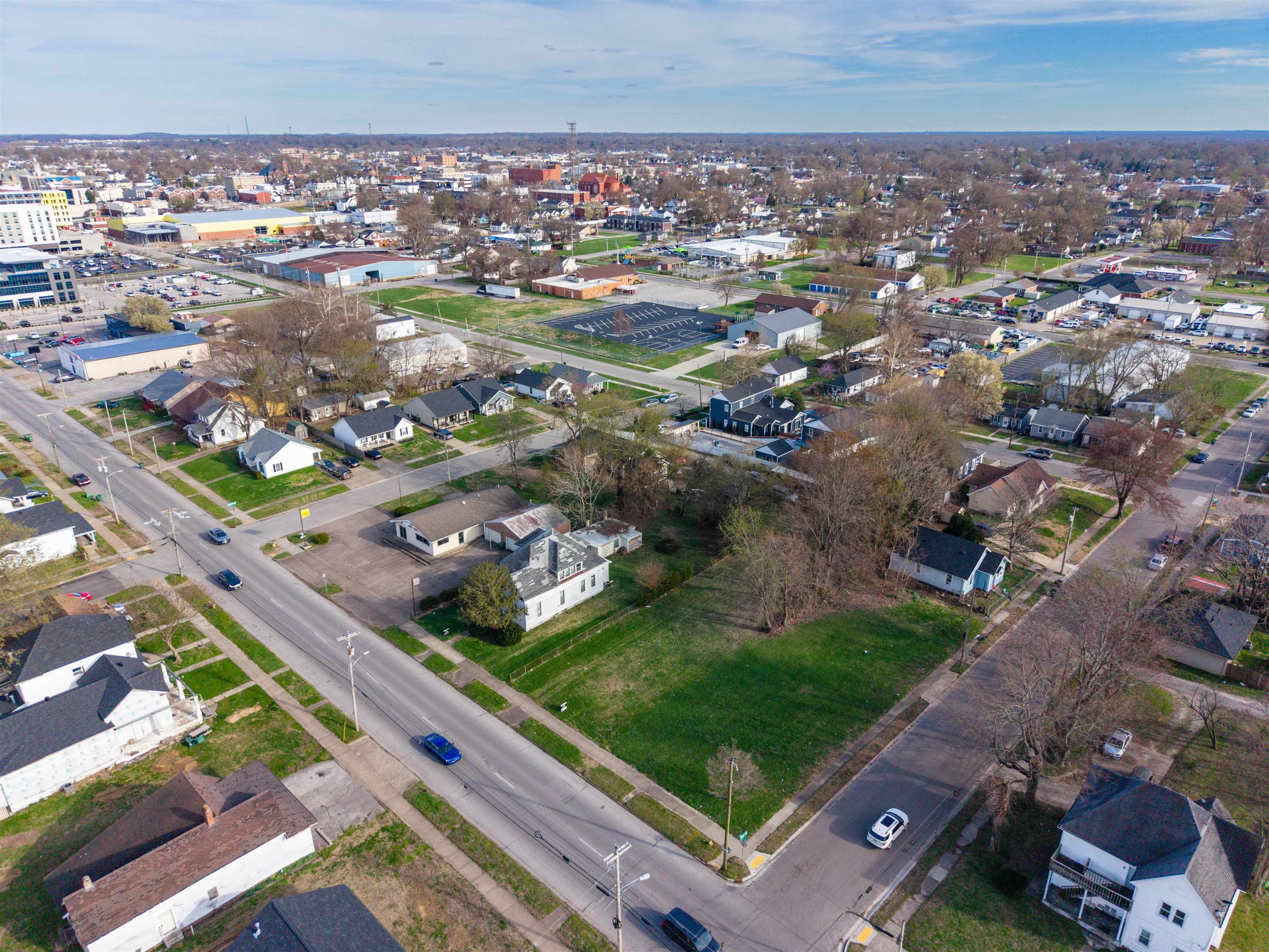 1012/1018 W 2nd Street, Owensboro, Kentucky 42301, 3 Bedrooms Bedrooms, ,1 BathroomBathrooms,Single Family Residence,For Sale,W 2nd Street,94439