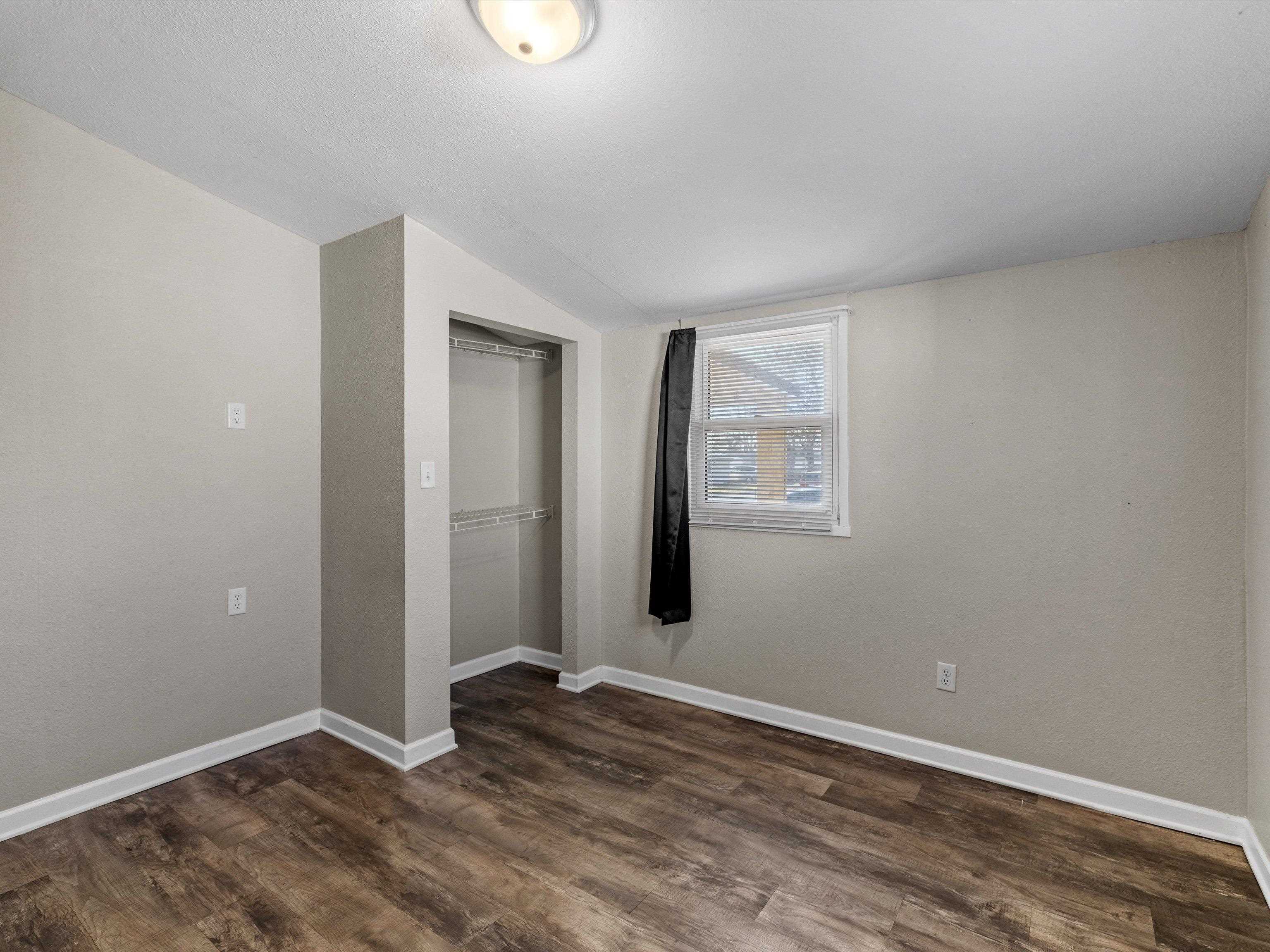 521 Jeff Pl, Owensboro, Kentucky 42301, 2 Bedrooms Bedrooms, ,1 BathroomBathrooms,Single Family Residence,For Sale,Jeff Pl,94440