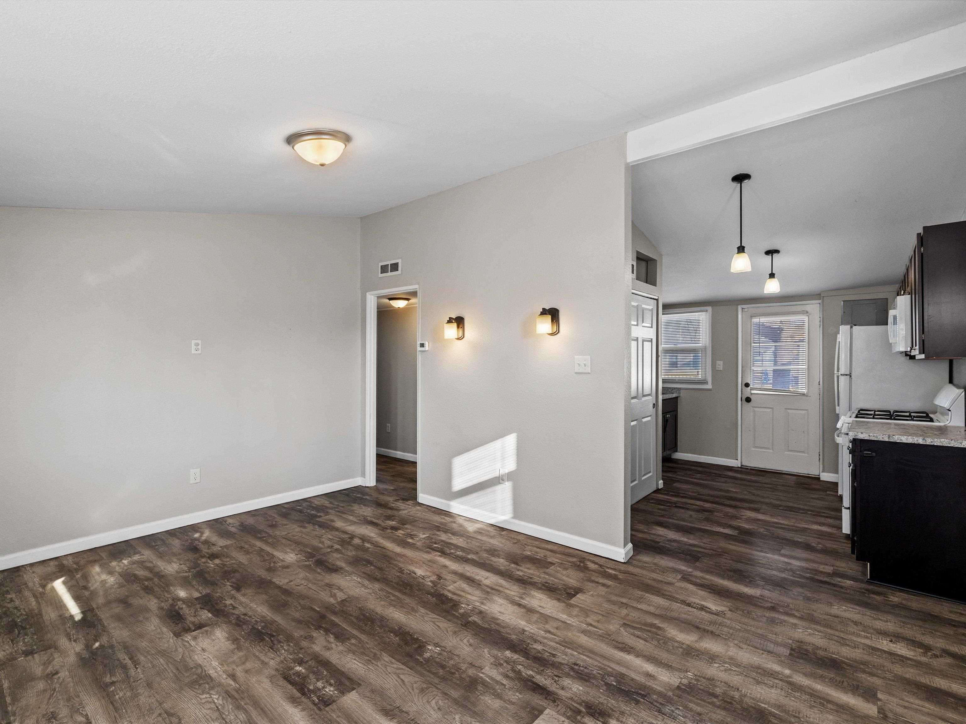 521 Jeff Pl, Owensboro, Kentucky 42301, 2 Bedrooms Bedrooms, ,1 BathroomBathrooms,Single Family Residence,For Sale,Jeff Pl,94440