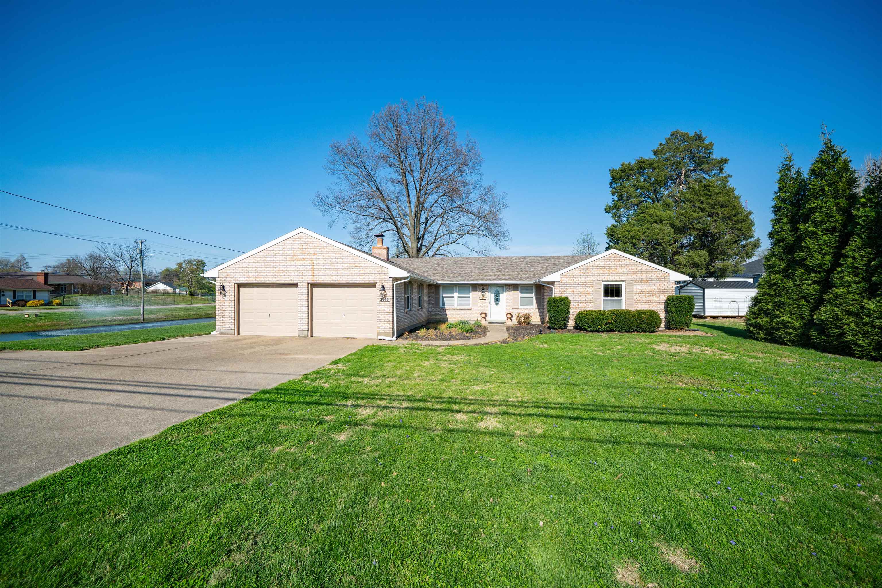 2615 Old Hartford Rd, Owensboro, Kentucky 42303, 4 Bedrooms Bedrooms, ,2 BathroomsBathrooms,Single Family Residence,For Sale,Old Hartford Rd,94446