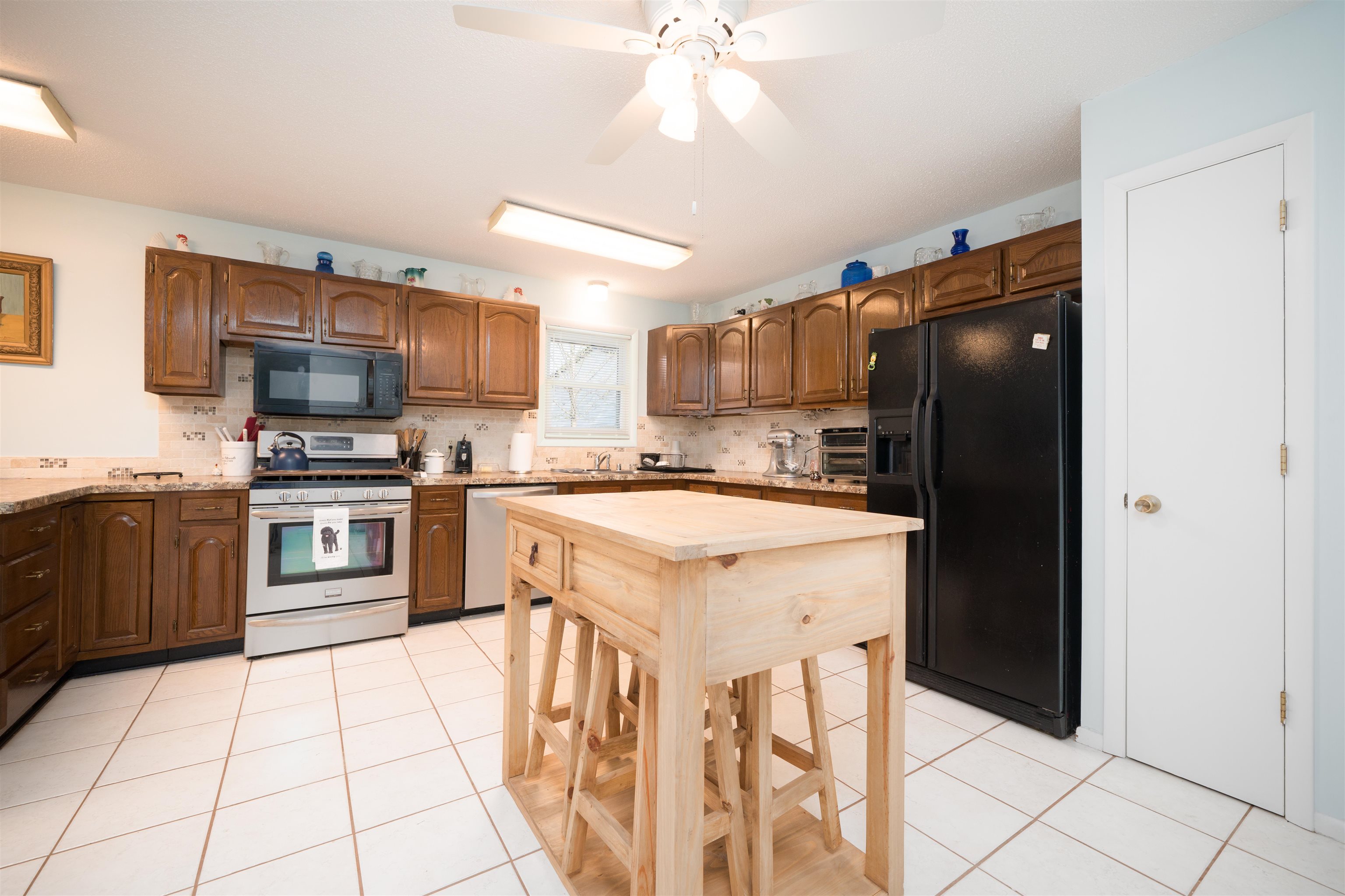 2615 Old Hartford Rd, Owensboro, Kentucky 42303, 4 Bedrooms Bedrooms, ,2 BathroomsBathrooms,Single Family Residence,For Sale,Old Hartford Rd,94446