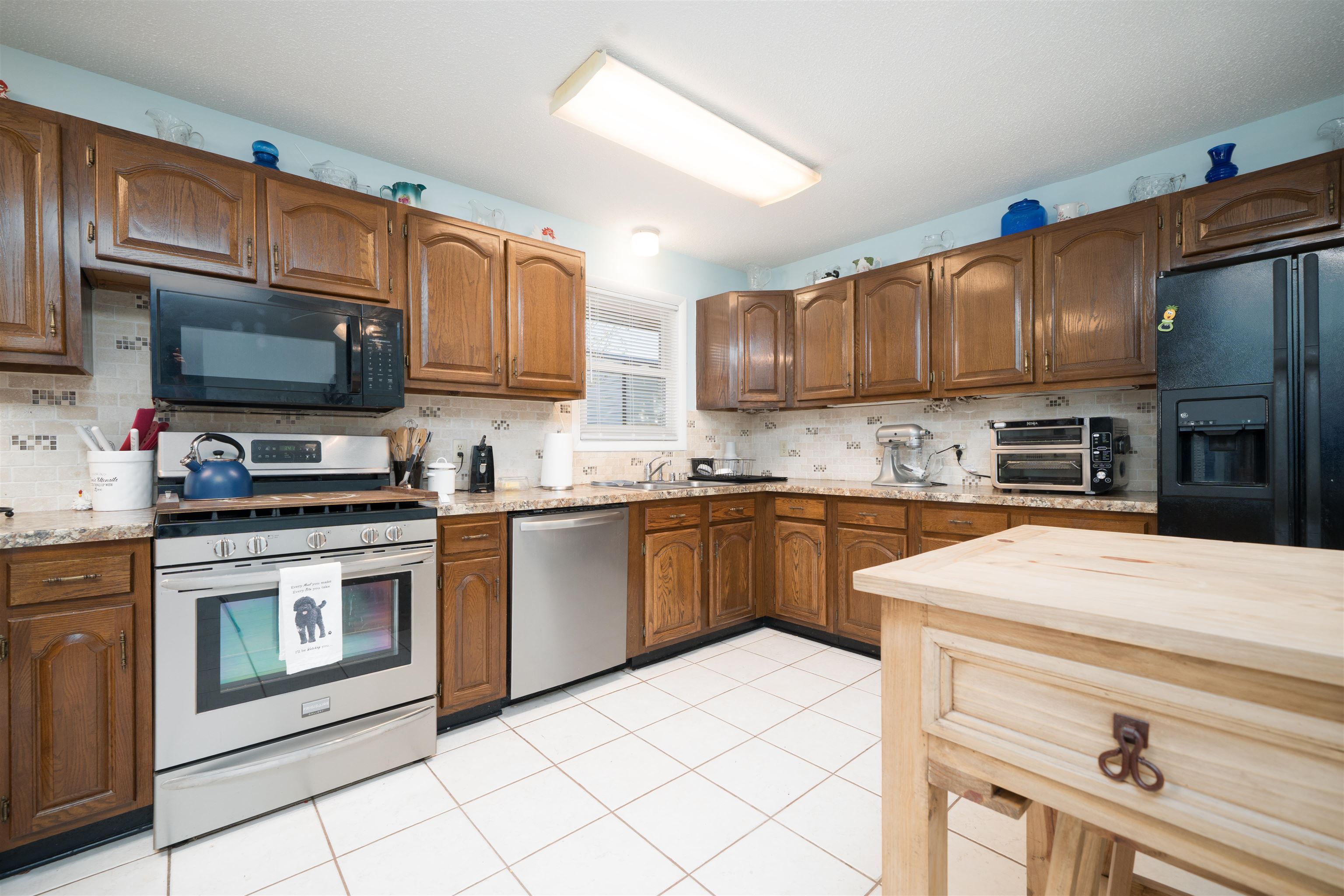 2615 Old Hartford Rd, Owensboro, Kentucky 42303, 4 Bedrooms Bedrooms, ,2 BathroomsBathrooms,Single Family Residence,For Sale,Old Hartford Rd,94446