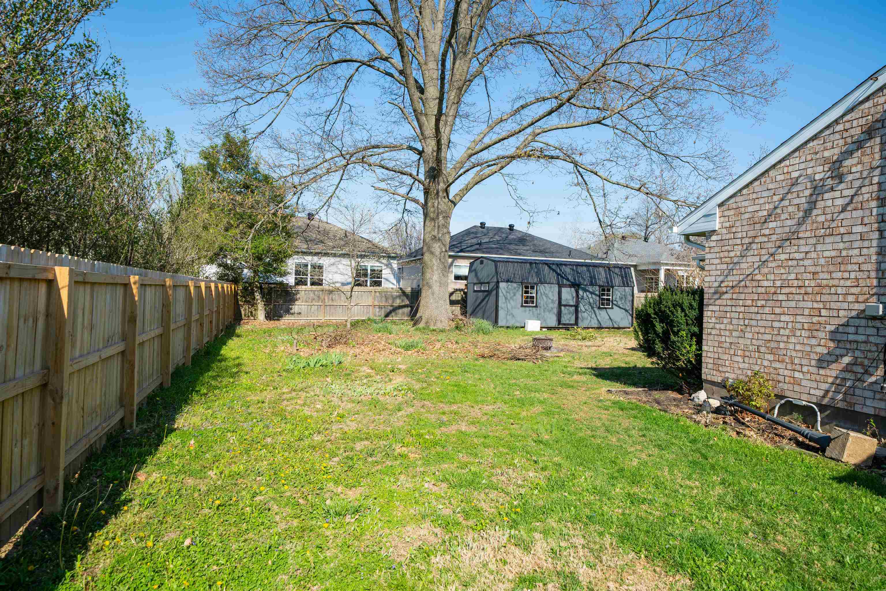 2615 Old Hartford Rd, Owensboro, Kentucky 42303, 4 Bedrooms Bedrooms, ,2 BathroomsBathrooms,Single Family Residence,For Sale,Old Hartford Rd,94446