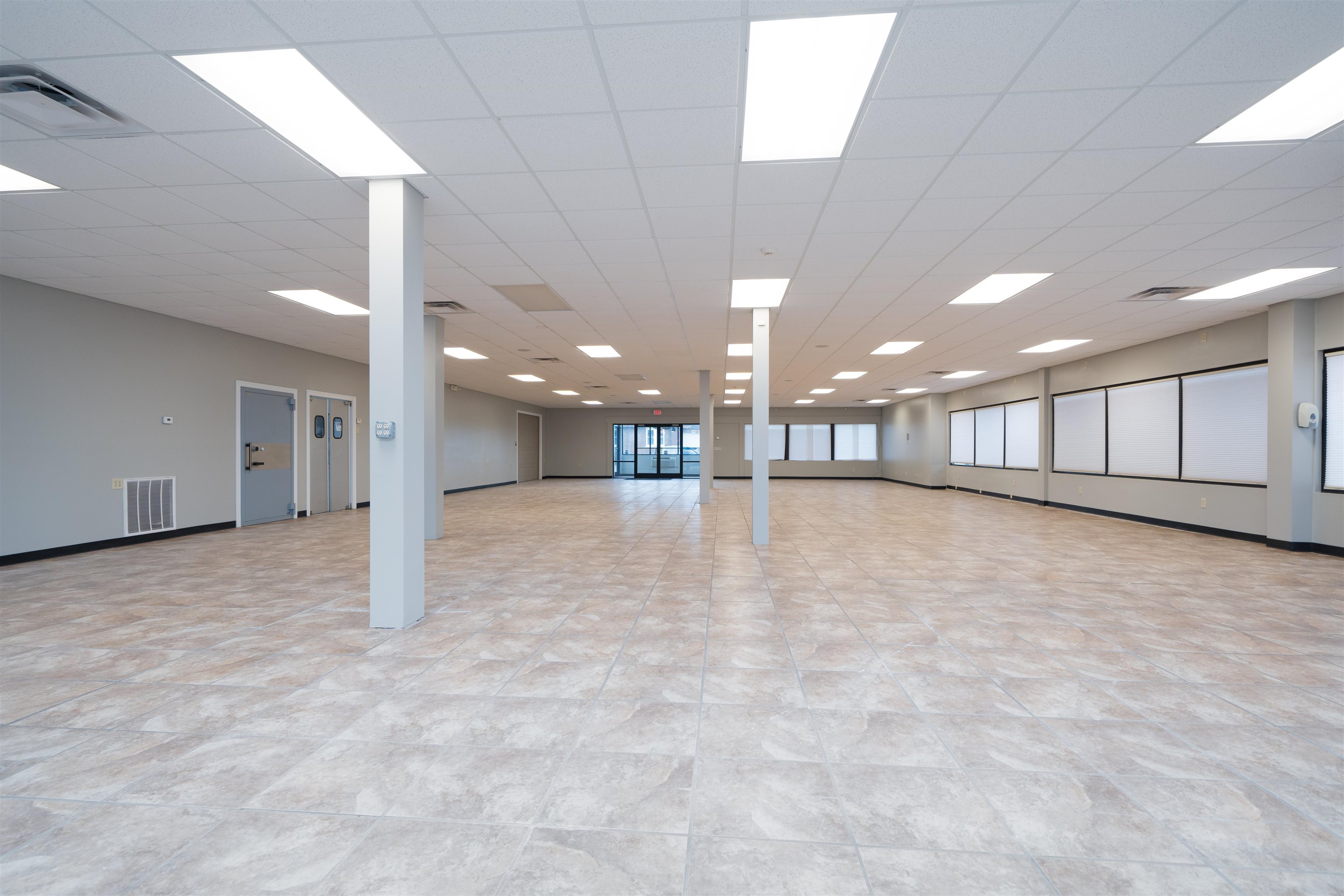 1601 Triplett Street, Owensboro, Kentucky 42303, ,Retail,For Sale,Triplett Street,94448