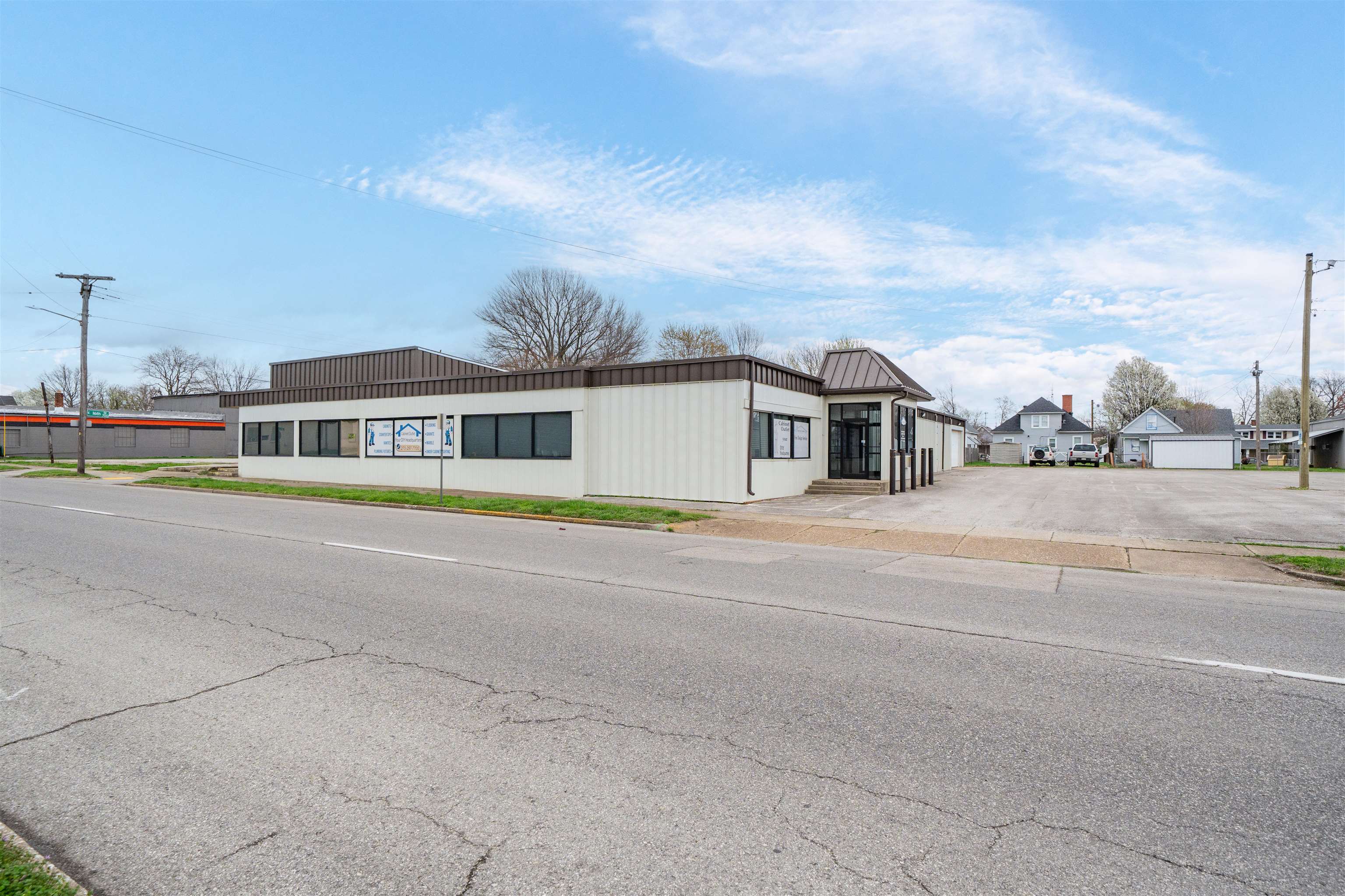 1601 Triplett Street, Owensboro, Kentucky 42303, ,Retail,For Sale,Triplett Street,94448