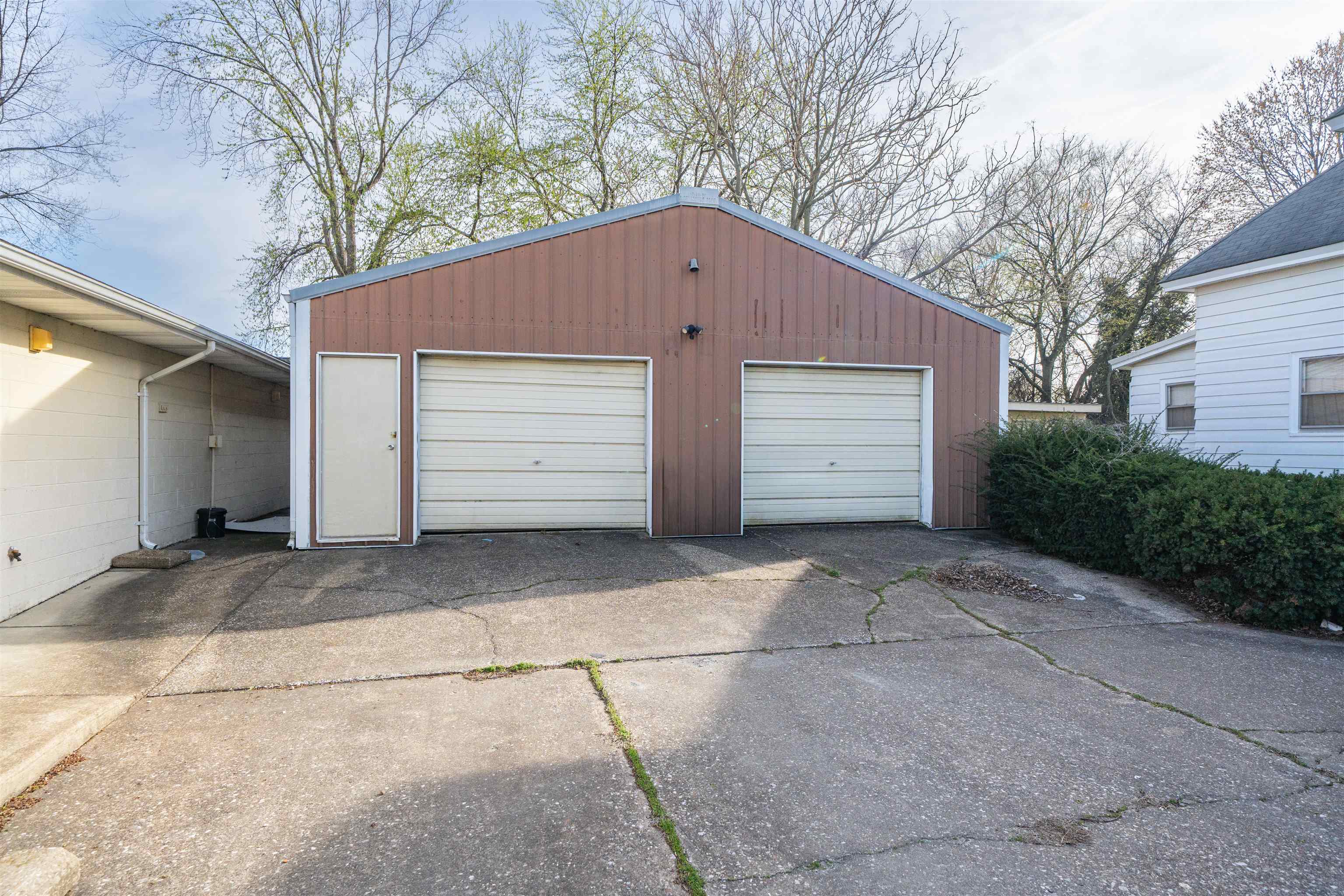 1000 W 2nd Street, Owensboro, Kentucky 42301, ,Industrial,For Sale,W 2nd Street,94451