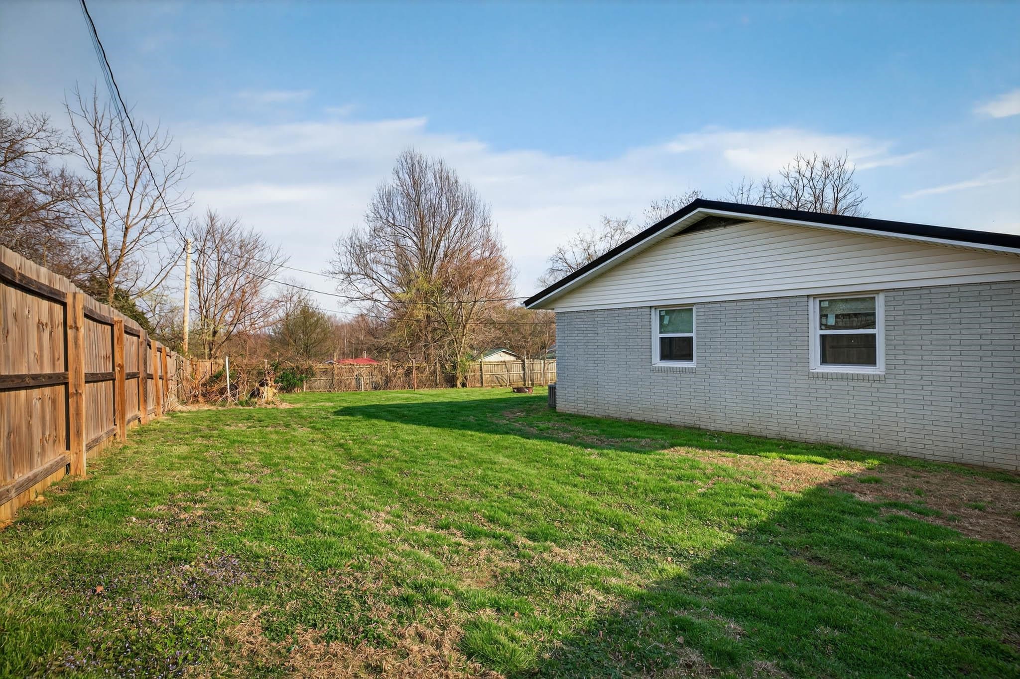 53 Hawesville Rd, Fordsville, Kentucky 42343, 3 Bedrooms Bedrooms, ,1 BathroomBathrooms,Single Family Residence,For Sale,Hawesville Rd,94452