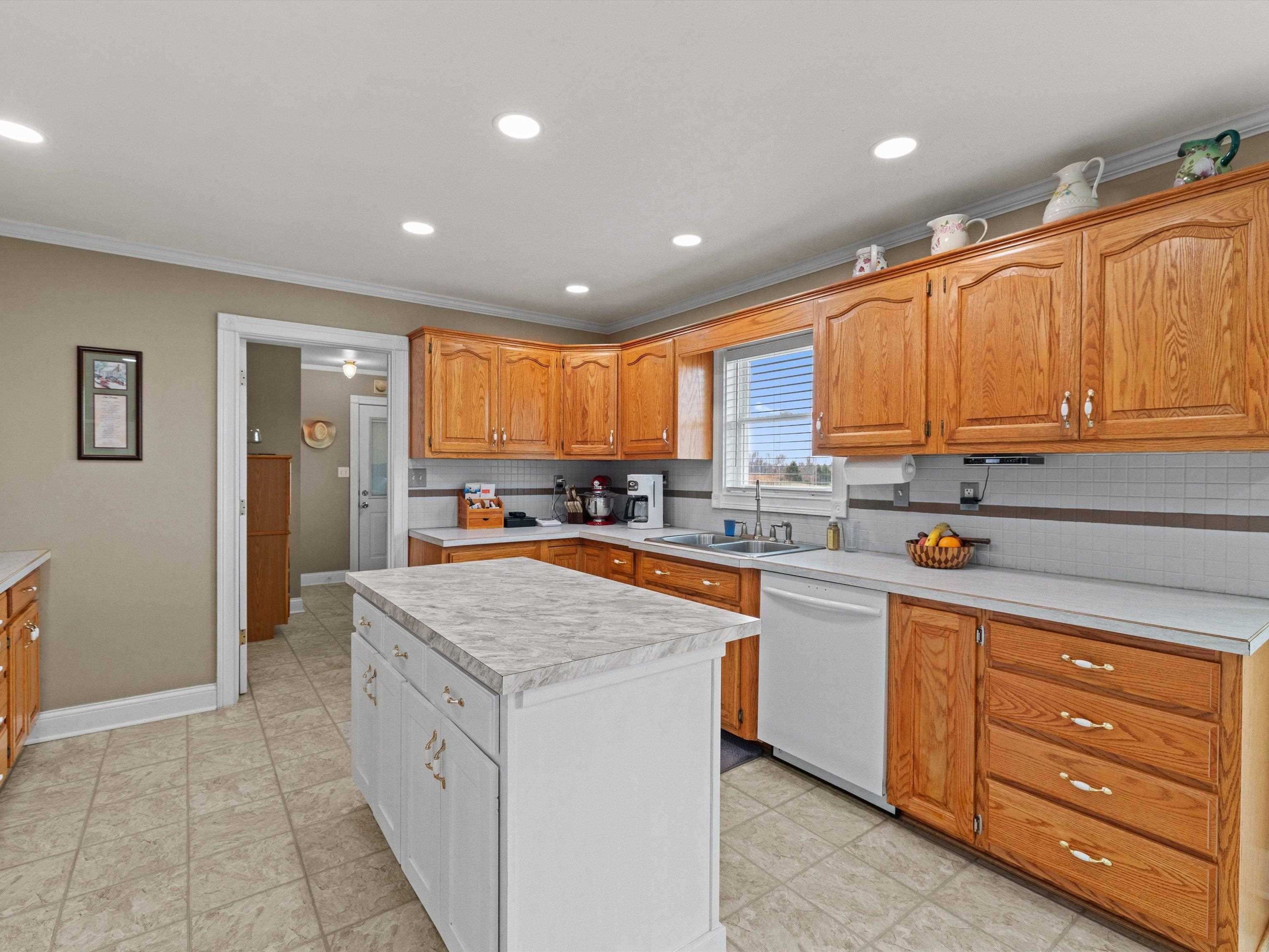 207 Askin Rd, Fordsville, Kentucky 42343, 4 Bedrooms Bedrooms, ,3 BathroomsBathrooms,Single Family Residence,For Sale,Askin Rd,94453