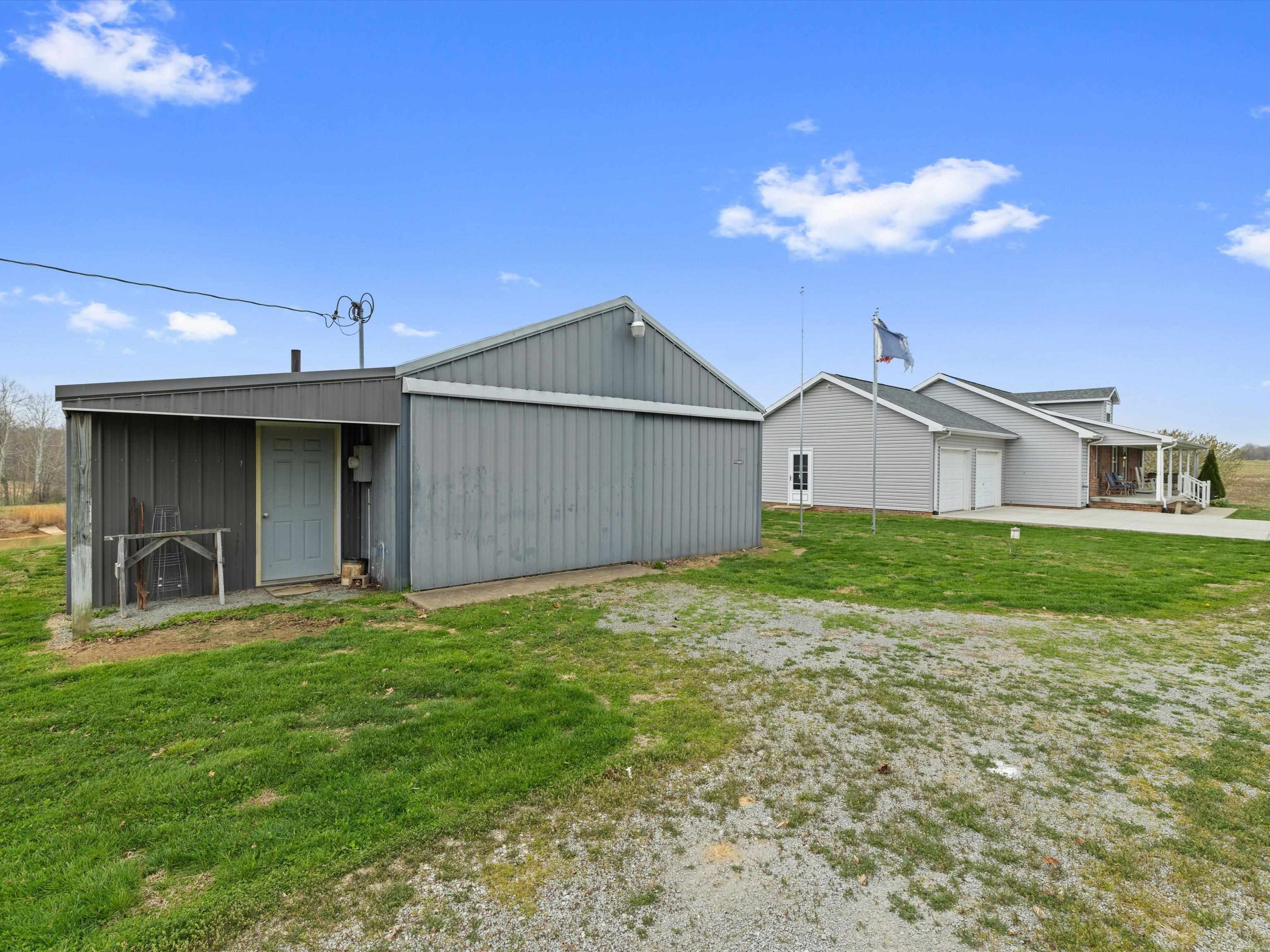 207 Askin Rd, Fordsville, Kentucky 42343, 4 Bedrooms Bedrooms, ,3 BathroomsBathrooms,Single Family Residence,For Sale,Askin Rd,94453