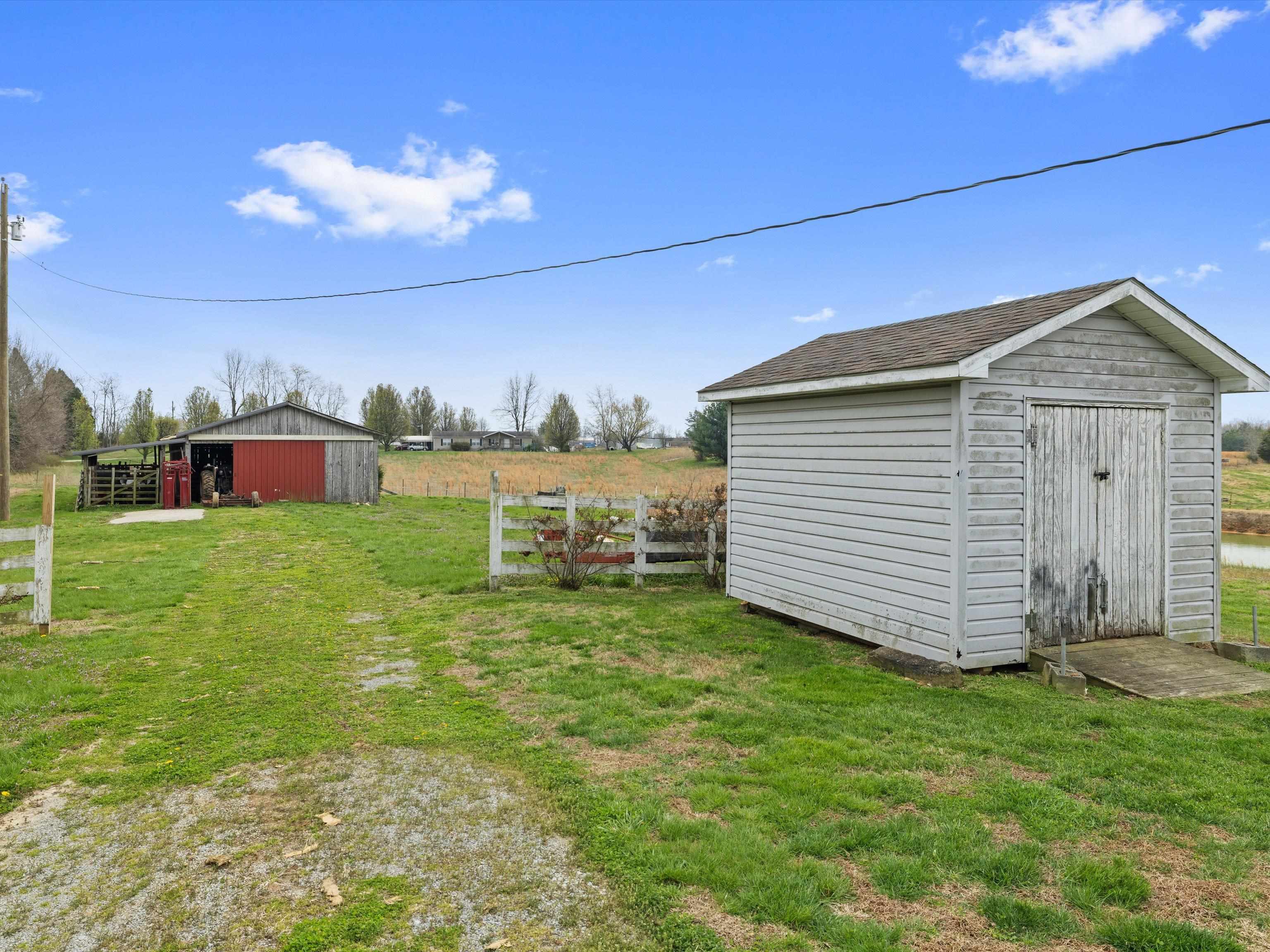 207 Askin Rd, Fordsville, Kentucky 42343, 4 Bedrooms Bedrooms, ,3 BathroomsBathrooms,Single Family Residence,For Sale,Askin Rd,94453