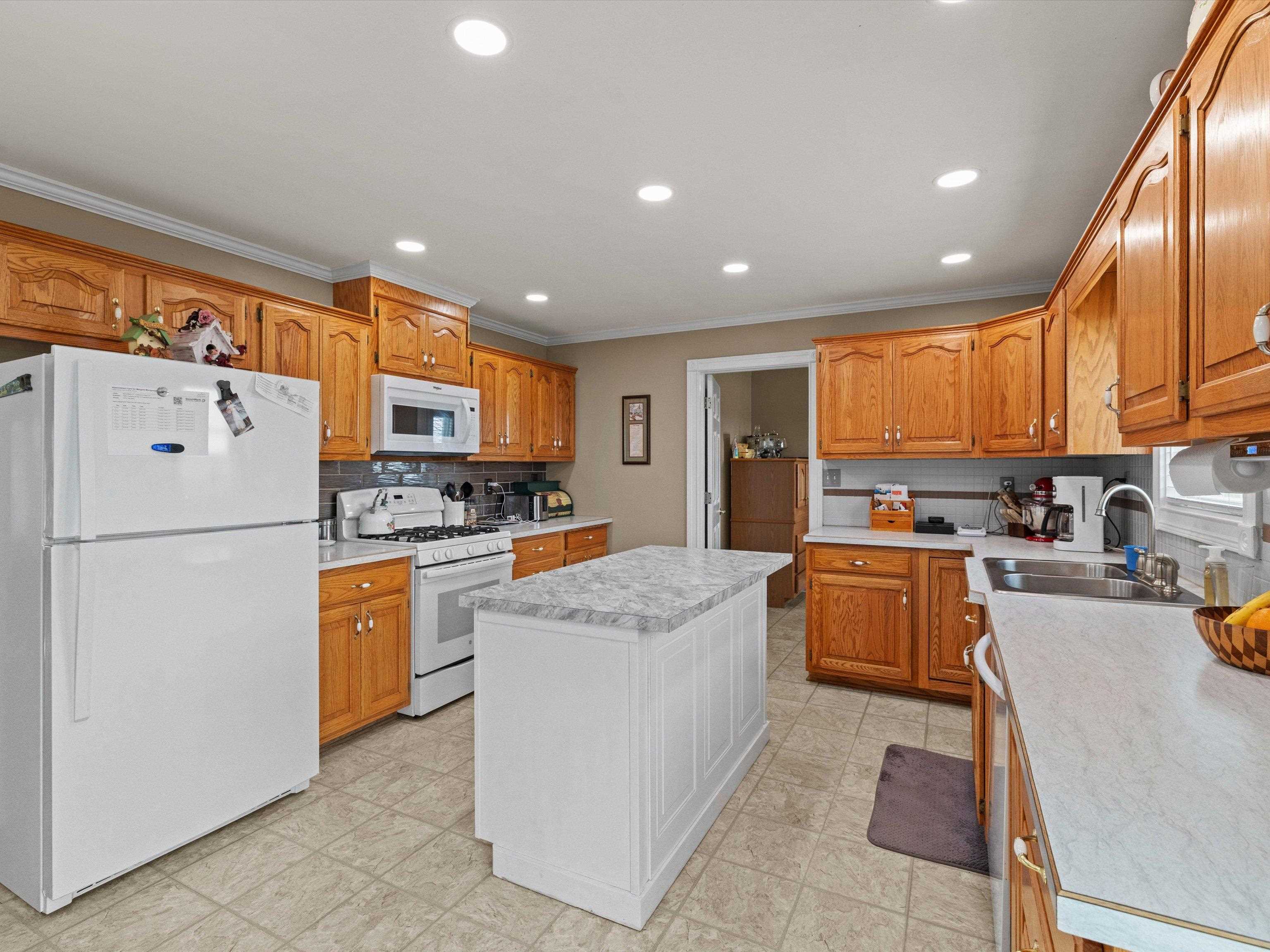 207 Askin Rd, Fordsville, Kentucky 42343, 4 Bedrooms Bedrooms, ,3 BathroomsBathrooms,Single Family Residence,For Sale,Askin Rd,94453