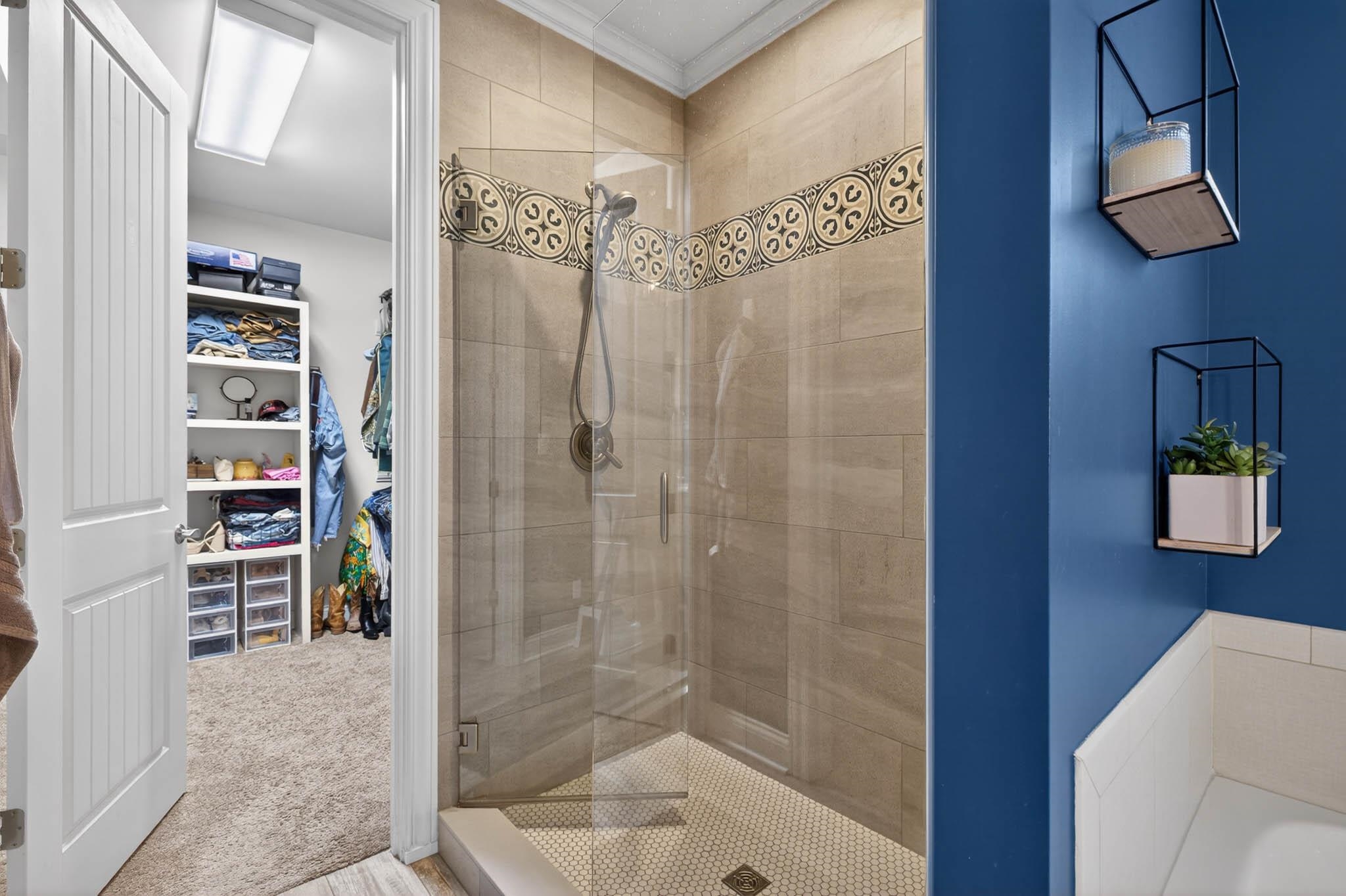 4526 Lake Forest Drive, Owensboro, Kentucky 42303, 5 Bedrooms Bedrooms, ,3 BathroomsBathrooms,Single Family Residence,For Sale,Lake Forest Drive,94454