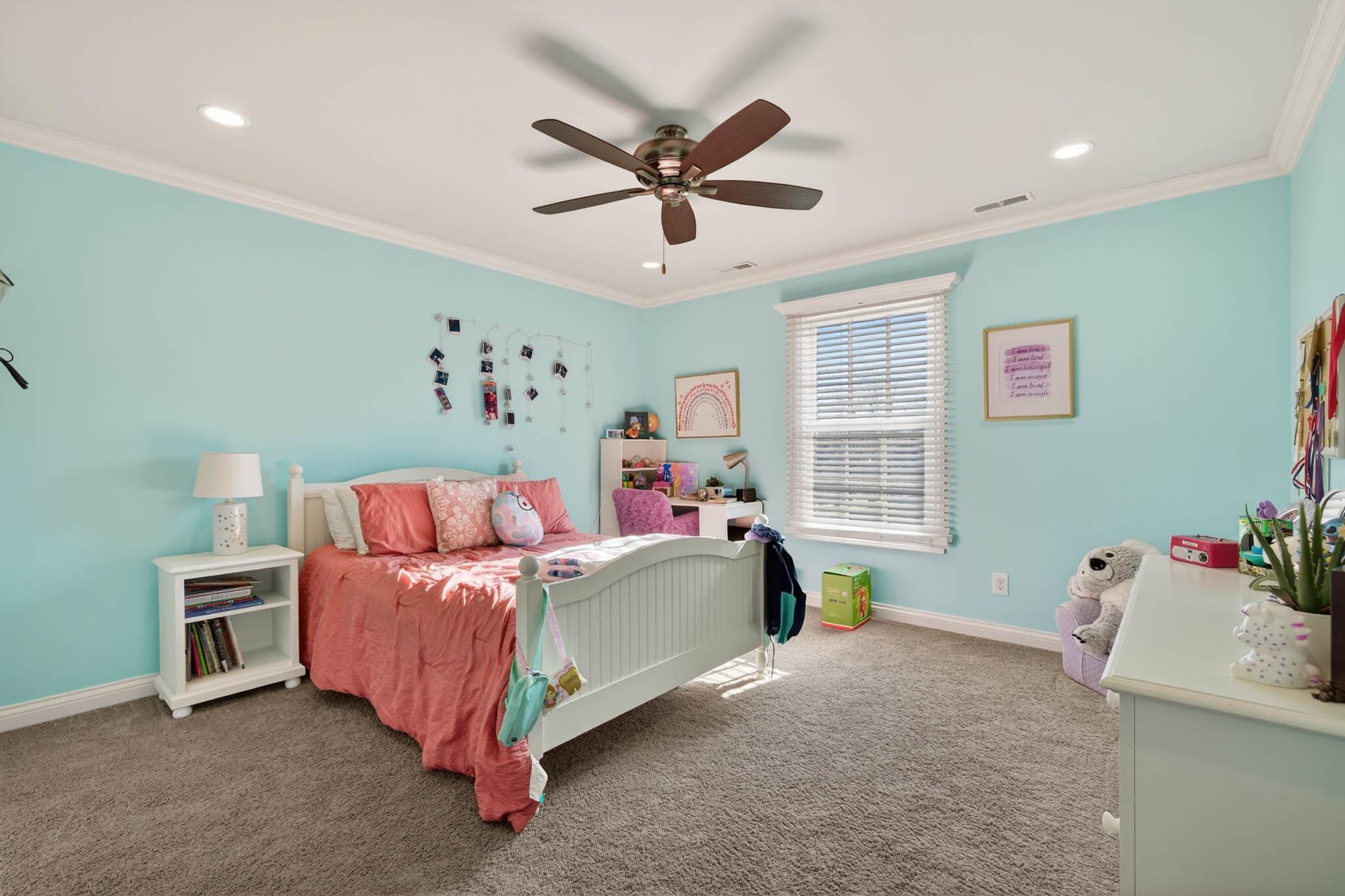 4526 Lake Forest Drive, Owensboro, Kentucky 42303, 5 Bedrooms Bedrooms, ,3 BathroomsBathrooms,Single Family Residence,For Sale,Lake Forest Drive,94454