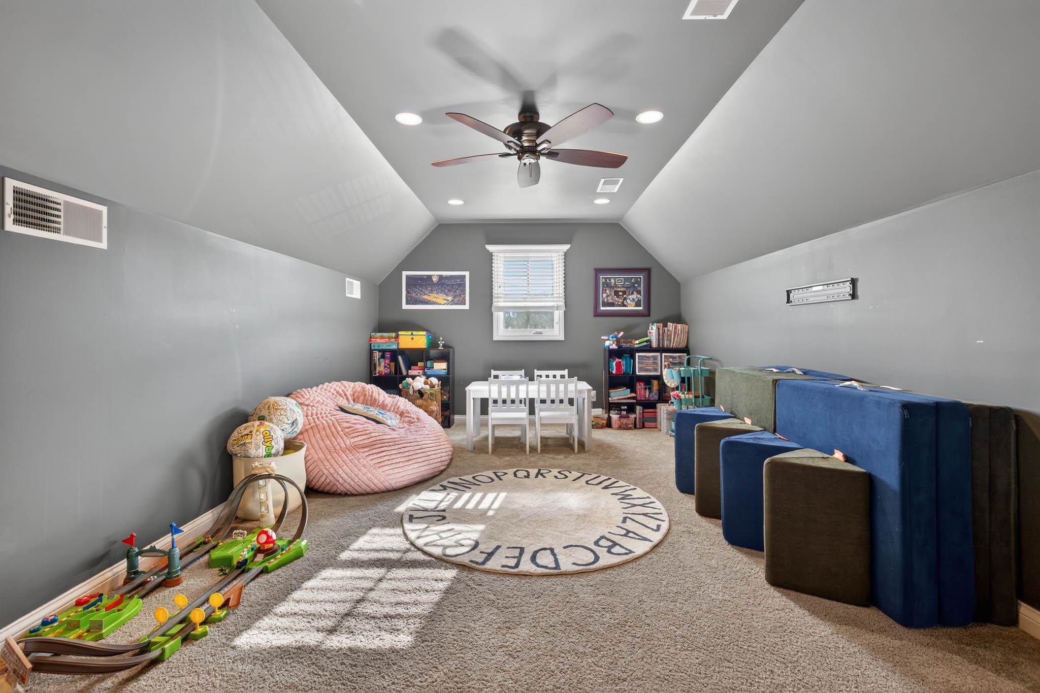 4526 Lake Forest Drive, Owensboro, Kentucky 42303, 5 Bedrooms Bedrooms, ,3 BathroomsBathrooms,Single Family Residence,For Sale,Lake Forest Drive,94454