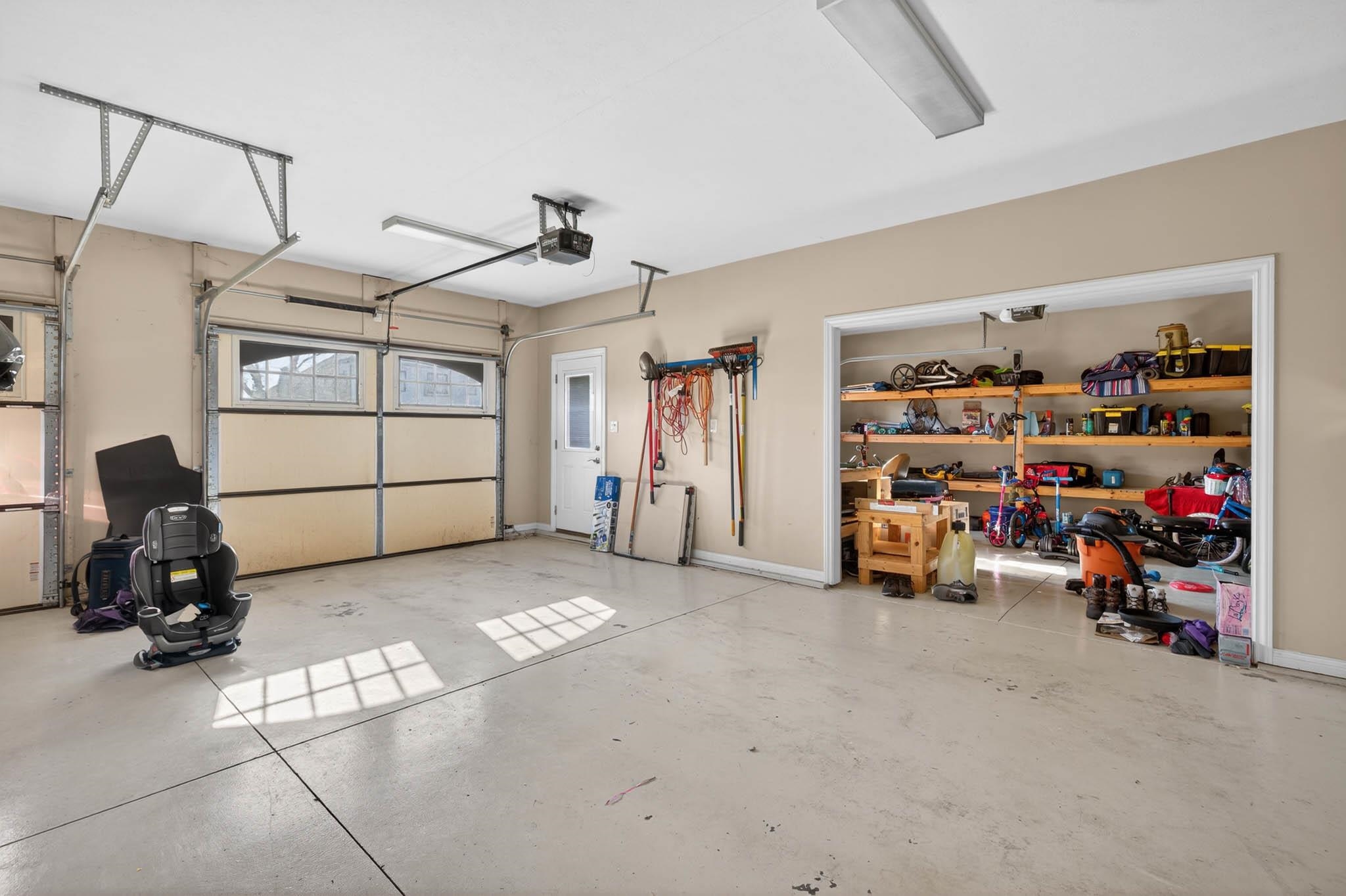 4526 Lake Forest Drive, Owensboro, Kentucky 42303, 5 Bedrooms Bedrooms, ,3 BathroomsBathrooms,Single Family Residence,For Sale,Lake Forest Drive,94454