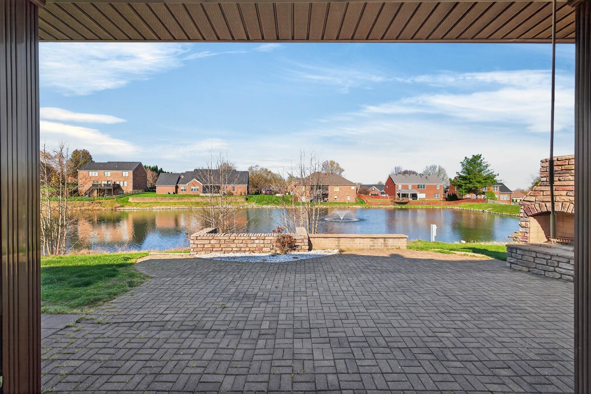 4526 Lake Forest Drive, Owensboro, Kentucky 42303, 5 Bedrooms Bedrooms, ,3 BathroomsBathrooms,Single Family Residence,For Sale,Lake Forest Drive,94454