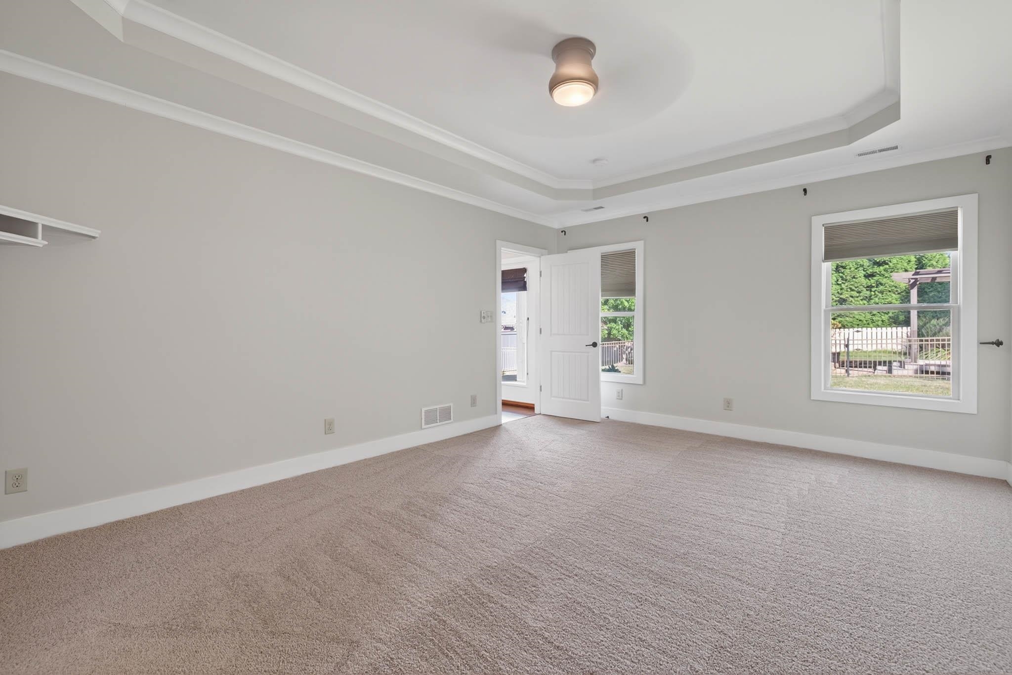 4547 Lake Forest Drive, Owensboro, Kentucky 42303, 4 Bedrooms Bedrooms, ,3 BathroomsBathrooms,Single Family Residence,For Sale,Lake Forest Drive,94455