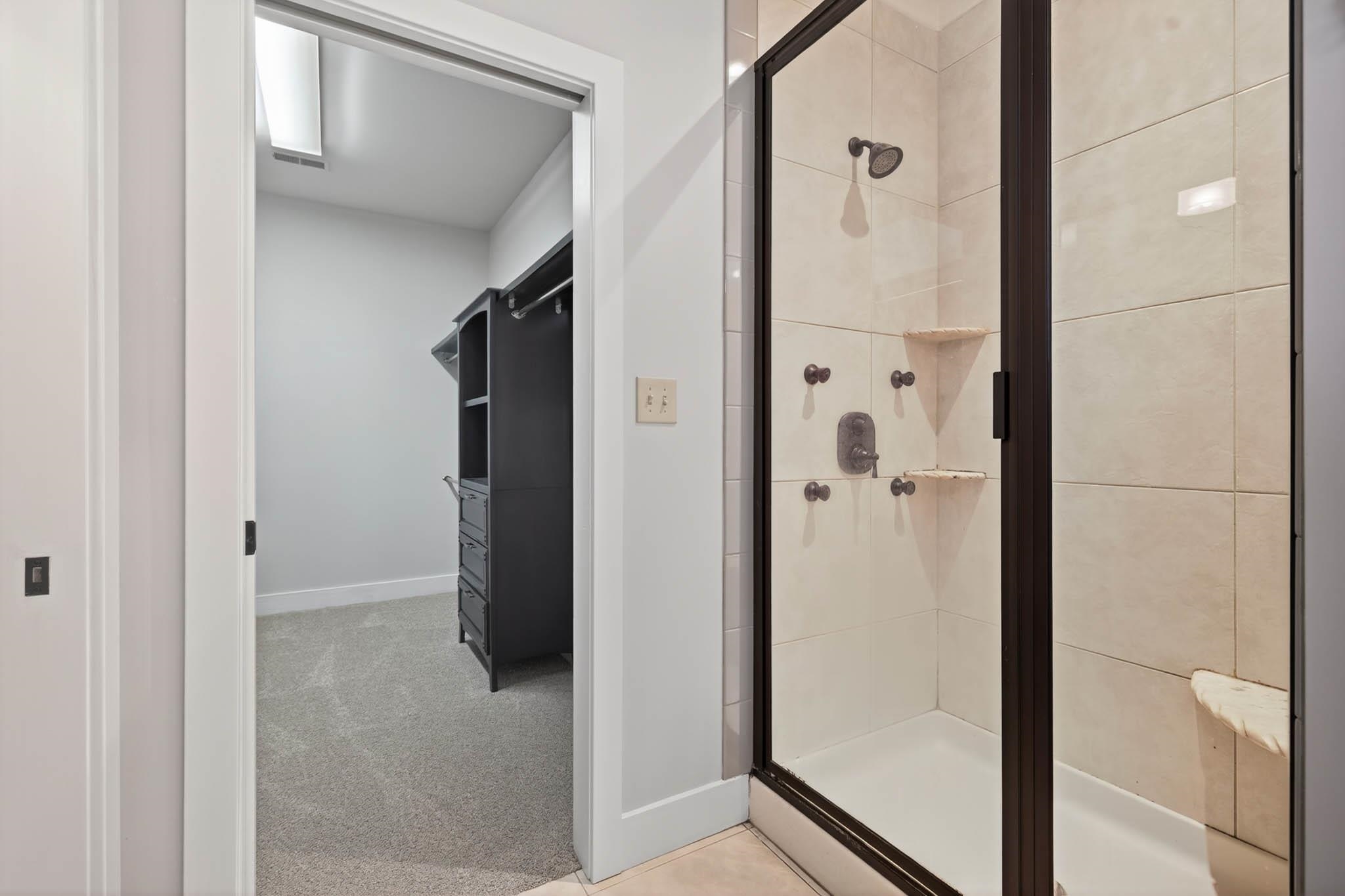 4547 Lake Forest Drive, Owensboro, Kentucky 42303, 4 Bedrooms Bedrooms, ,3 BathroomsBathrooms,Single Family Residence,For Sale,Lake Forest Drive,94455