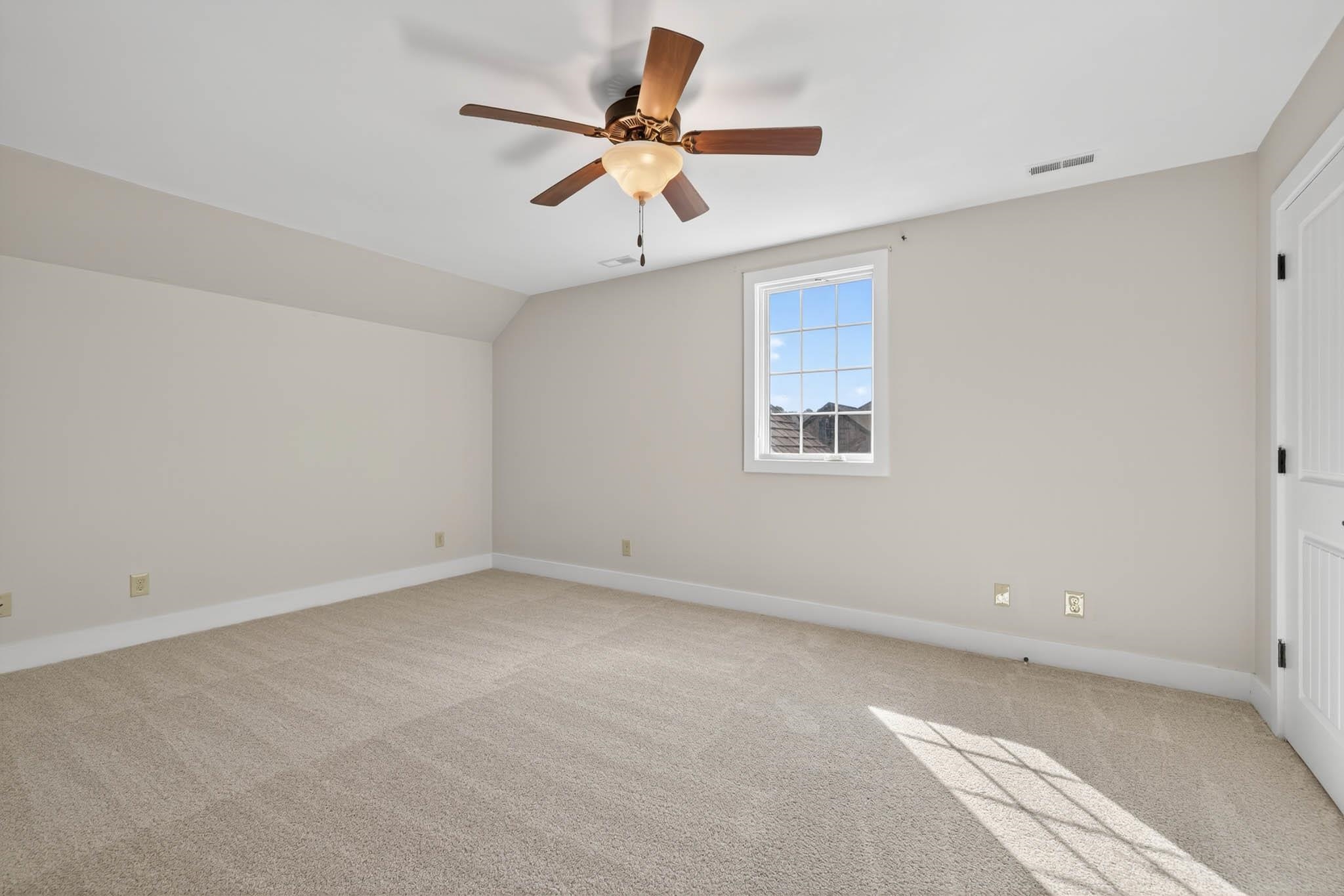 4547 Lake Forest Drive, Owensboro, Kentucky 42303, 4 Bedrooms Bedrooms, ,3 BathroomsBathrooms,Single Family Residence,For Sale,Lake Forest Drive,94455