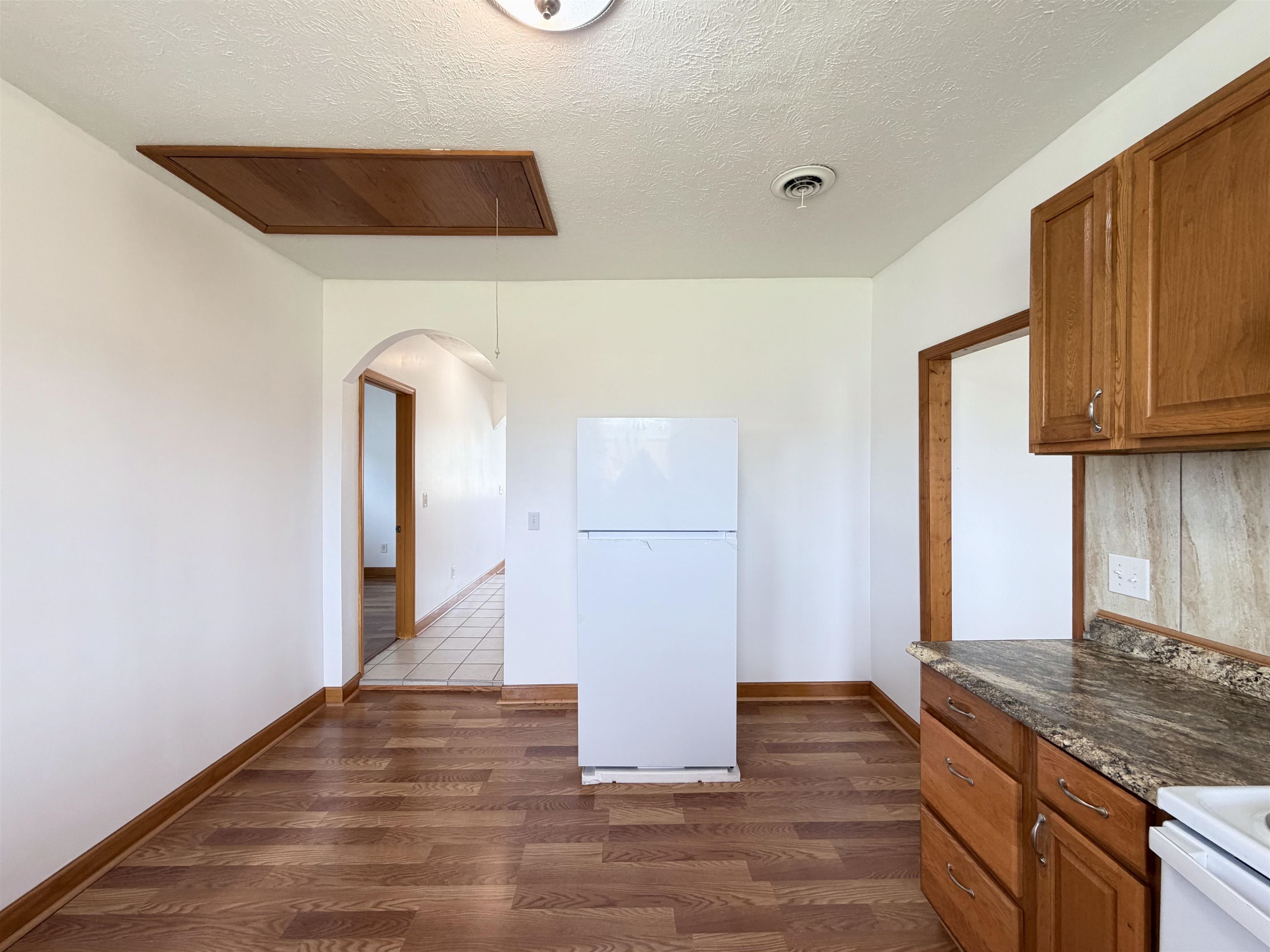 1842 Calhoun Street, Owensboro, Kentucky 42301, 3 Bedrooms Bedrooms, ,2 BathroomsBathrooms,Single Family Residence,For Sale,Calhoun Street,94456