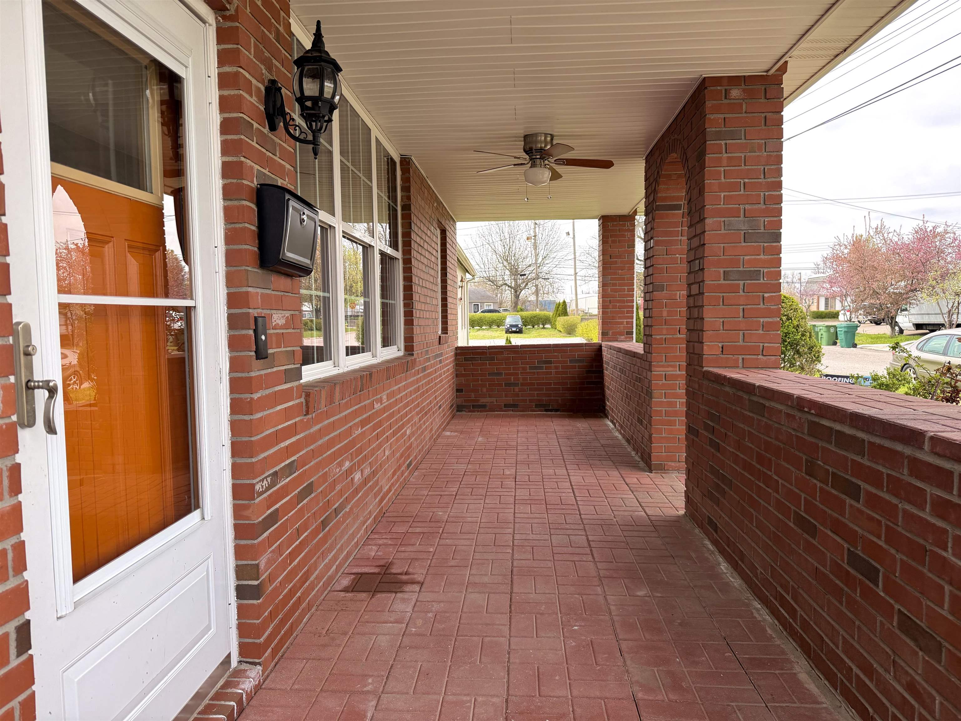 1842 Calhoun Street, Owensboro, Kentucky 42301, 3 Bedrooms Bedrooms, ,2 BathroomsBathrooms,Single Family Residence,For Sale,Calhoun Street,94456