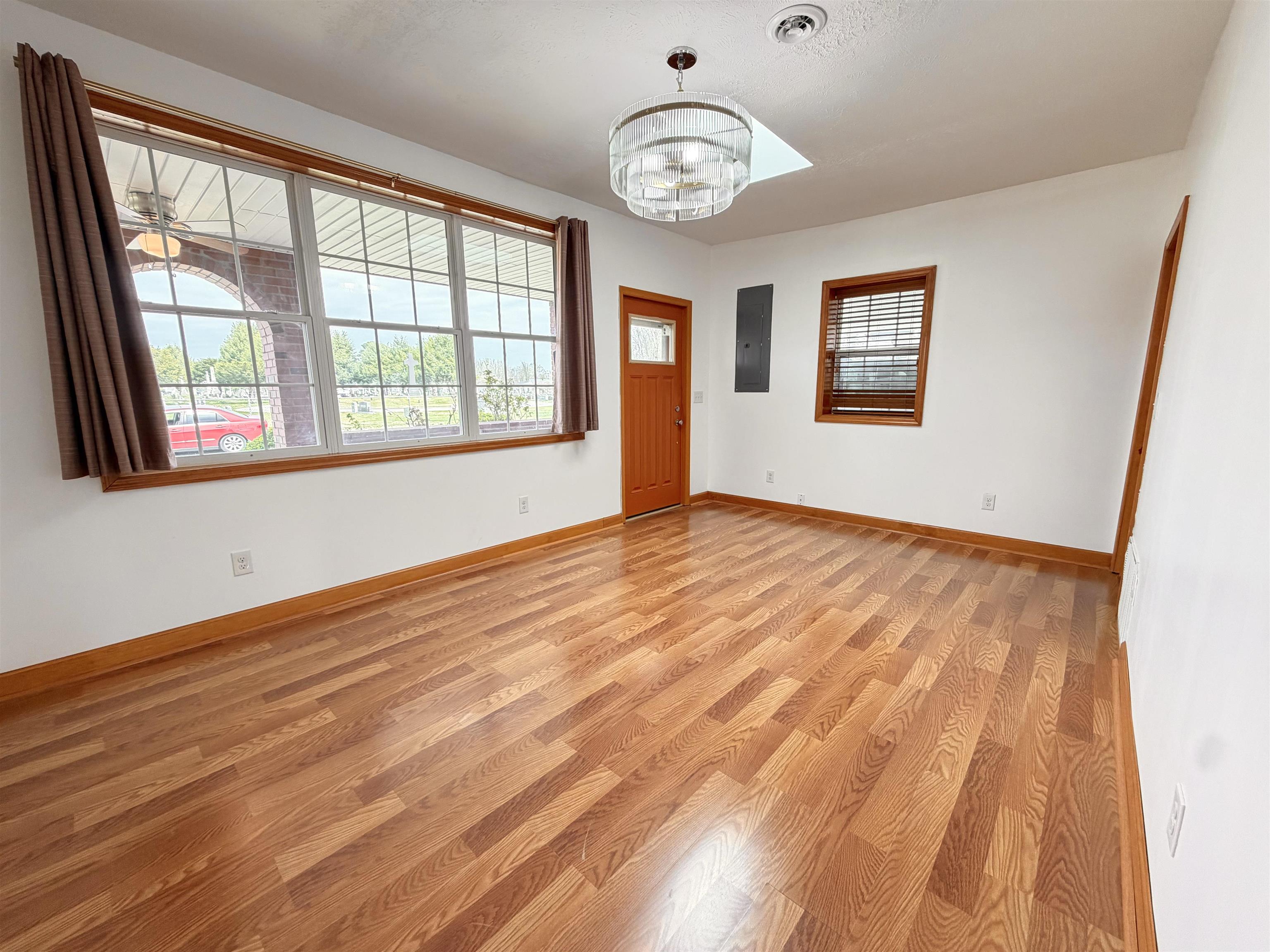 1842 Calhoun Street, Owensboro, Kentucky 42301, 3 Bedrooms Bedrooms, ,2 BathroomsBathrooms,Single Family Residence,For Sale,Calhoun Street,94456