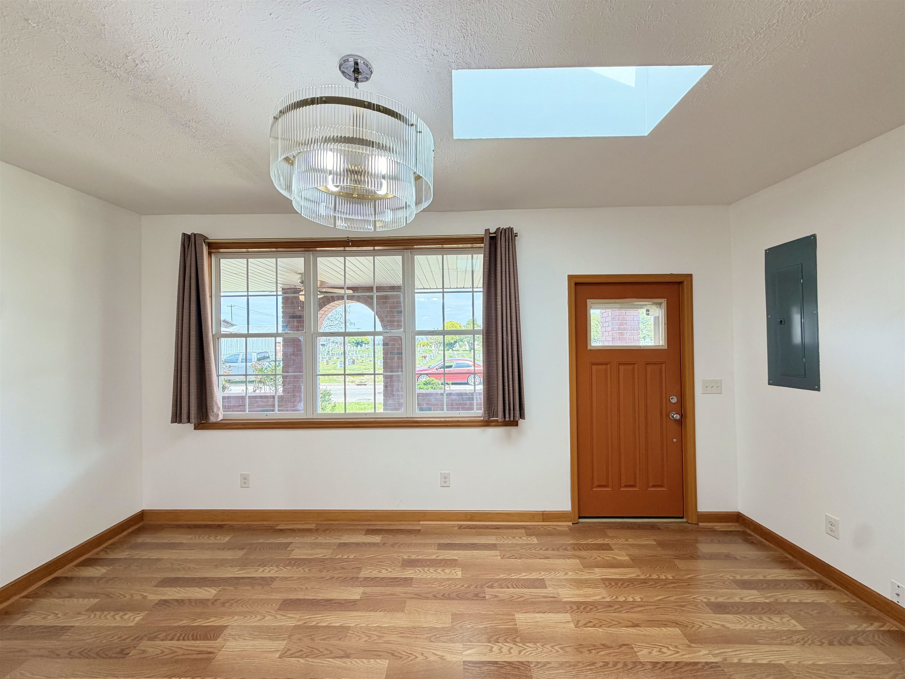 1842 Calhoun Street, Owensboro, Kentucky 42301, 3 Bedrooms Bedrooms, ,2 BathroomsBathrooms,Single Family Residence,For Sale,Calhoun Street,94456