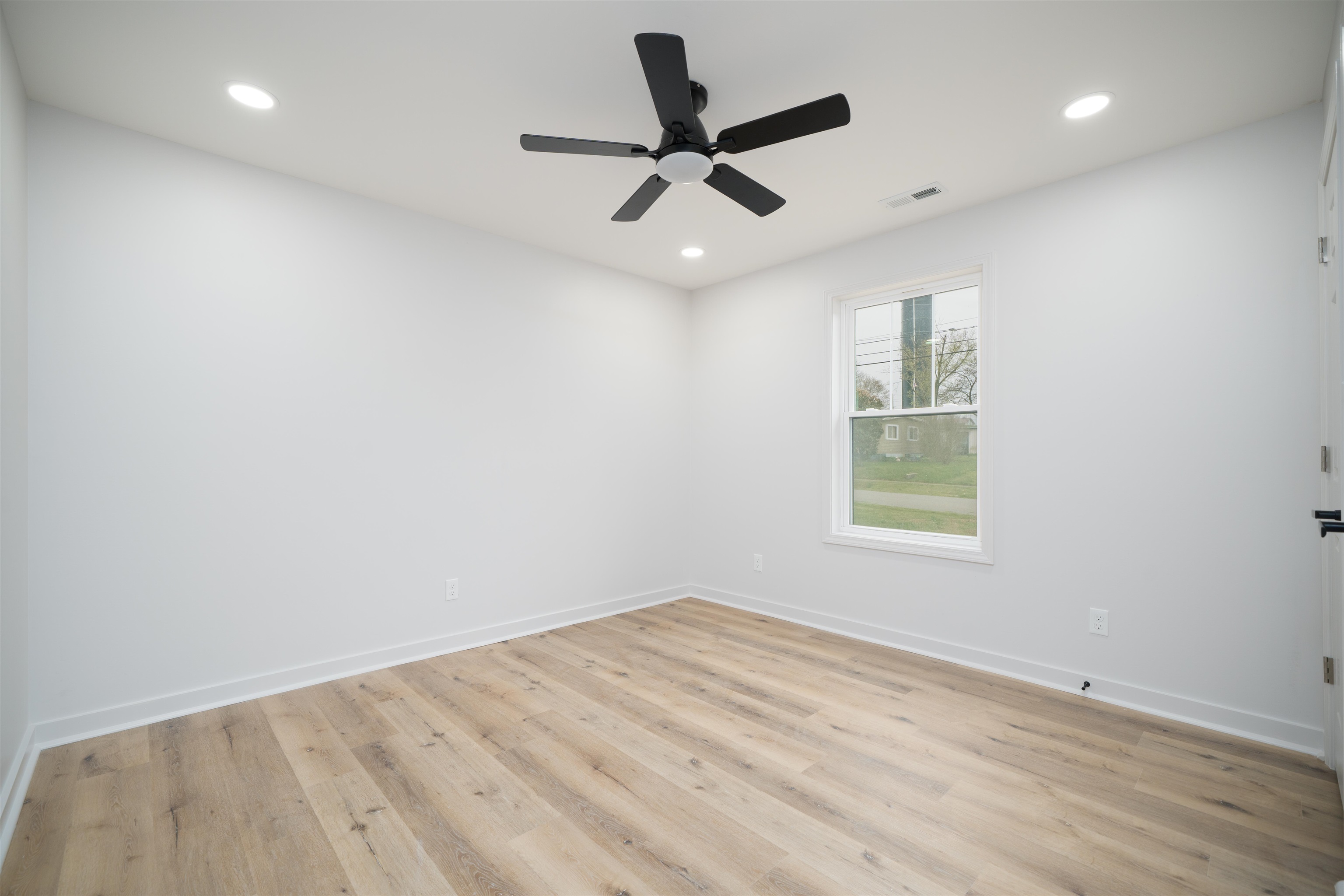 304 W 5th St, Livermore, Kentucky 42352, 3 Bedrooms Bedrooms, ,2 BathroomsBathrooms,Single Family Residence,For Sale,W 5th St,94458