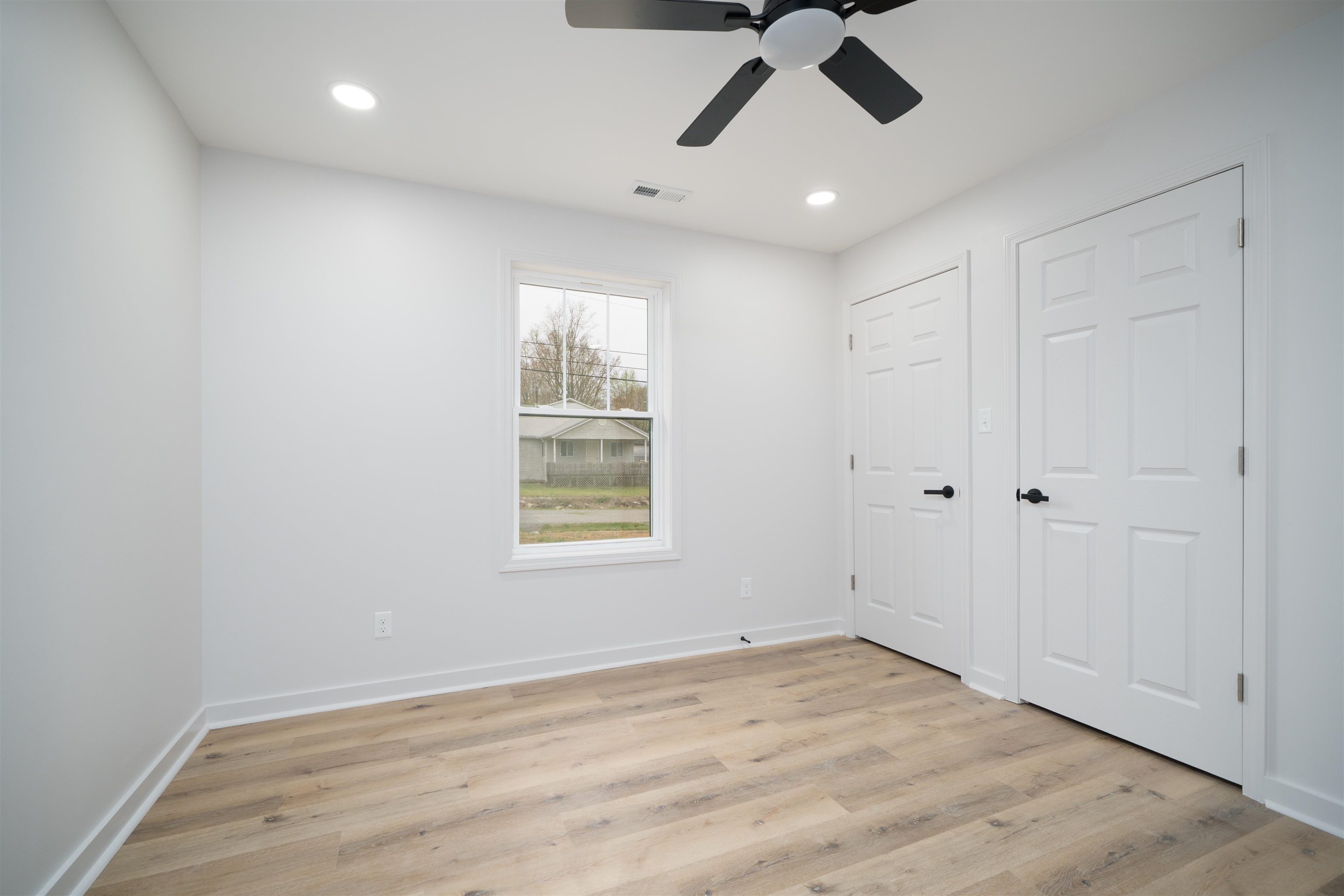 304 W 5th St, Livermore, Kentucky 42352, 3 Bedrooms Bedrooms, ,2 BathroomsBathrooms,Single Family Residence,For Sale,W 5th St,94458