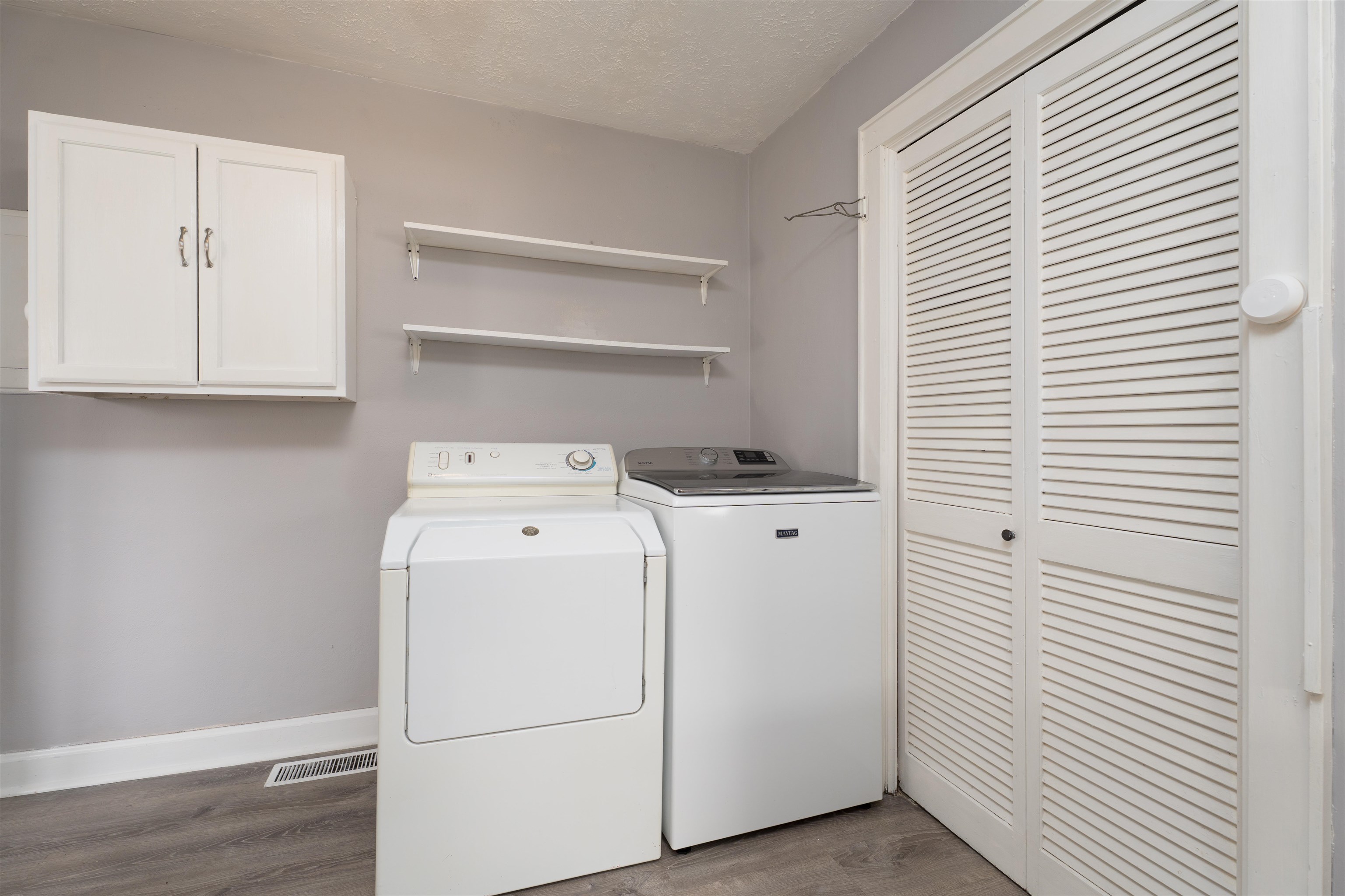 601 22nd Street, Owensboro, Kentucky 42303, 2 Bedrooms Bedrooms, ,1 BathroomBathrooms,Single Family Residence,For Sale,22nd Street,94459