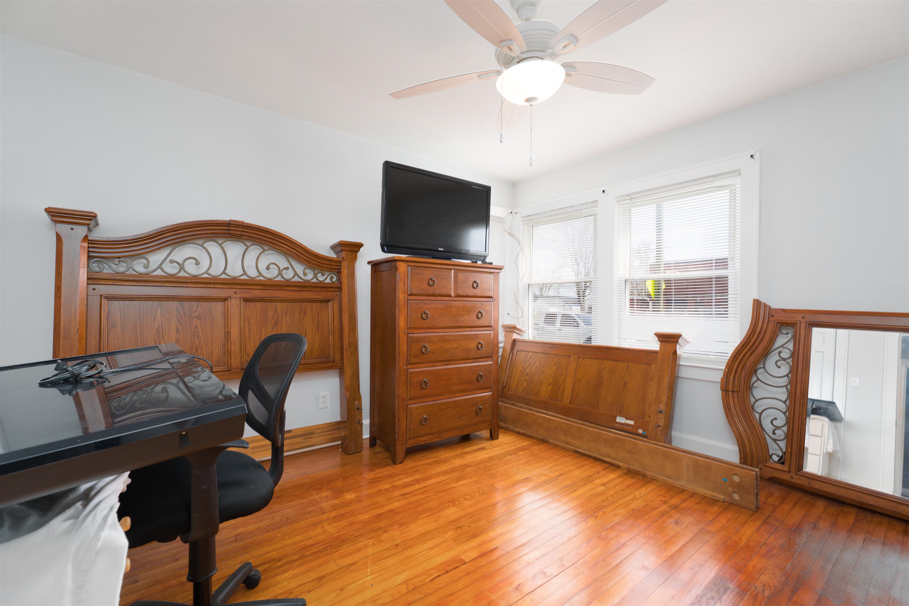 601 22nd Street, Owensboro, Kentucky 42303, 2 Bedrooms Bedrooms, ,1 BathroomBathrooms,Single Family Residence,For Sale,22nd Street,94459