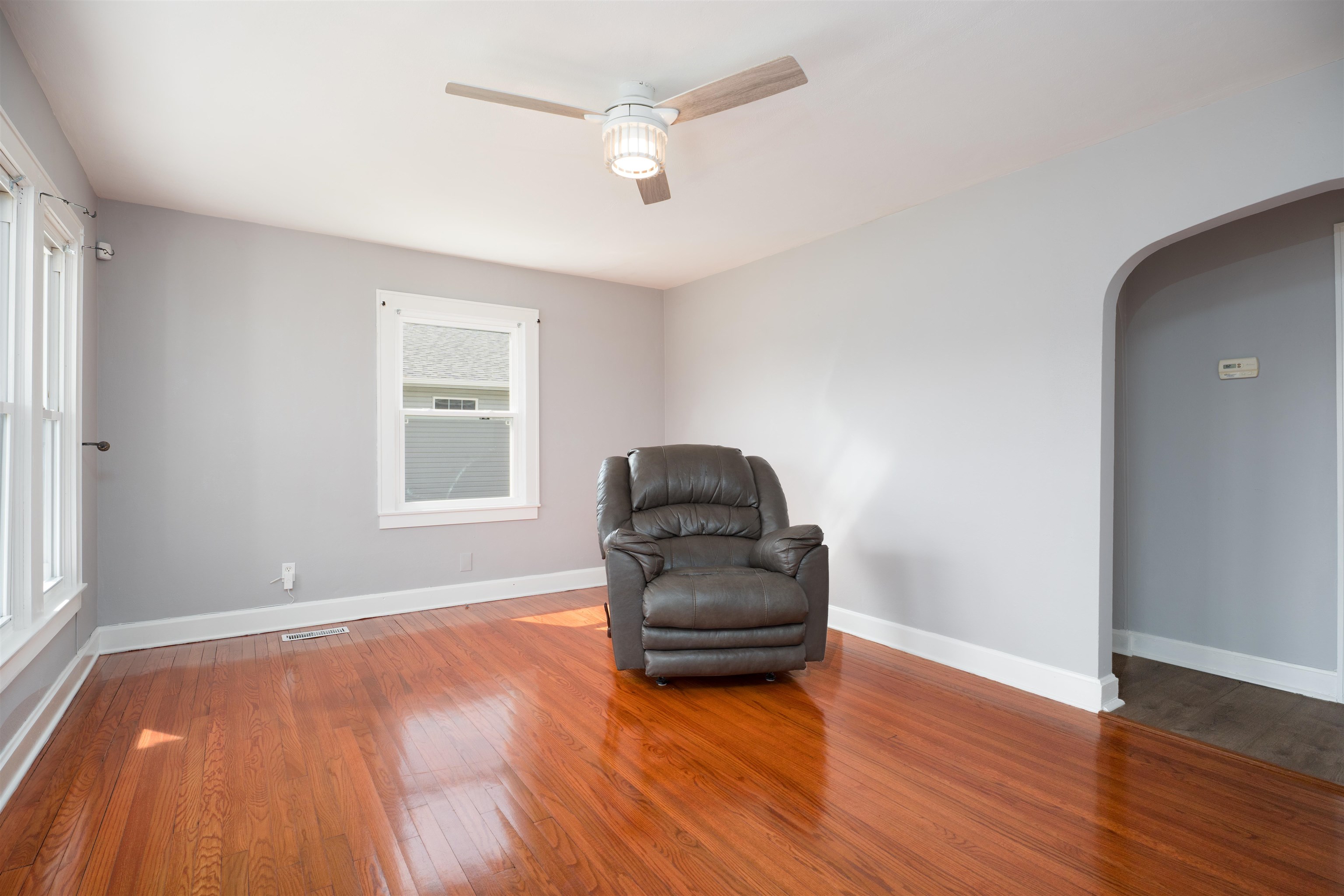 601 22nd Street, Owensboro, Kentucky 42303, 2 Bedrooms Bedrooms, ,1 BathroomBathrooms,Single Family Residence,For Sale,22nd Street,94459