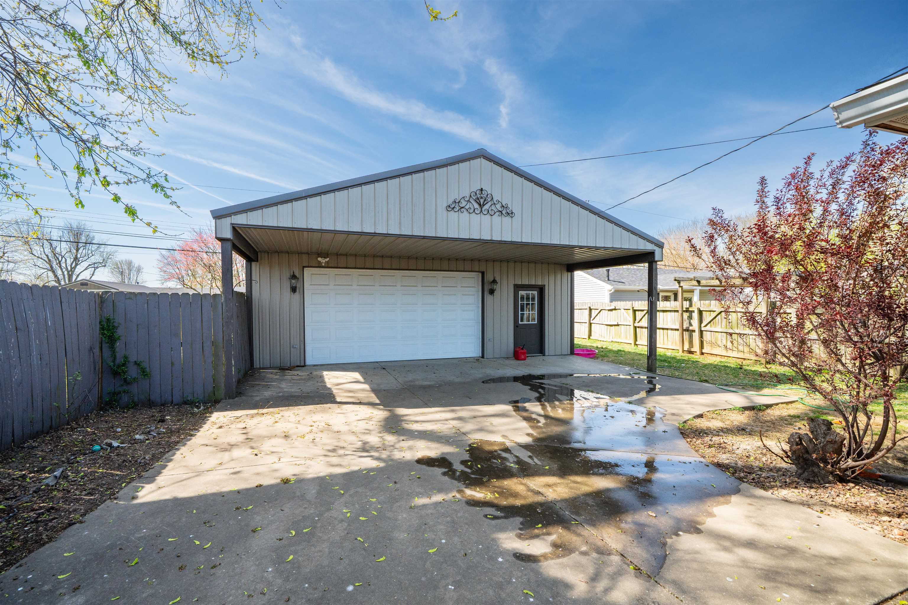 2914 Ridgewood St, Owensboro, Kentucky 42301, 4 Bedrooms Bedrooms, ,2 BathroomsBathrooms,Single Family Residence,For Sale,Ridgewood St,94460