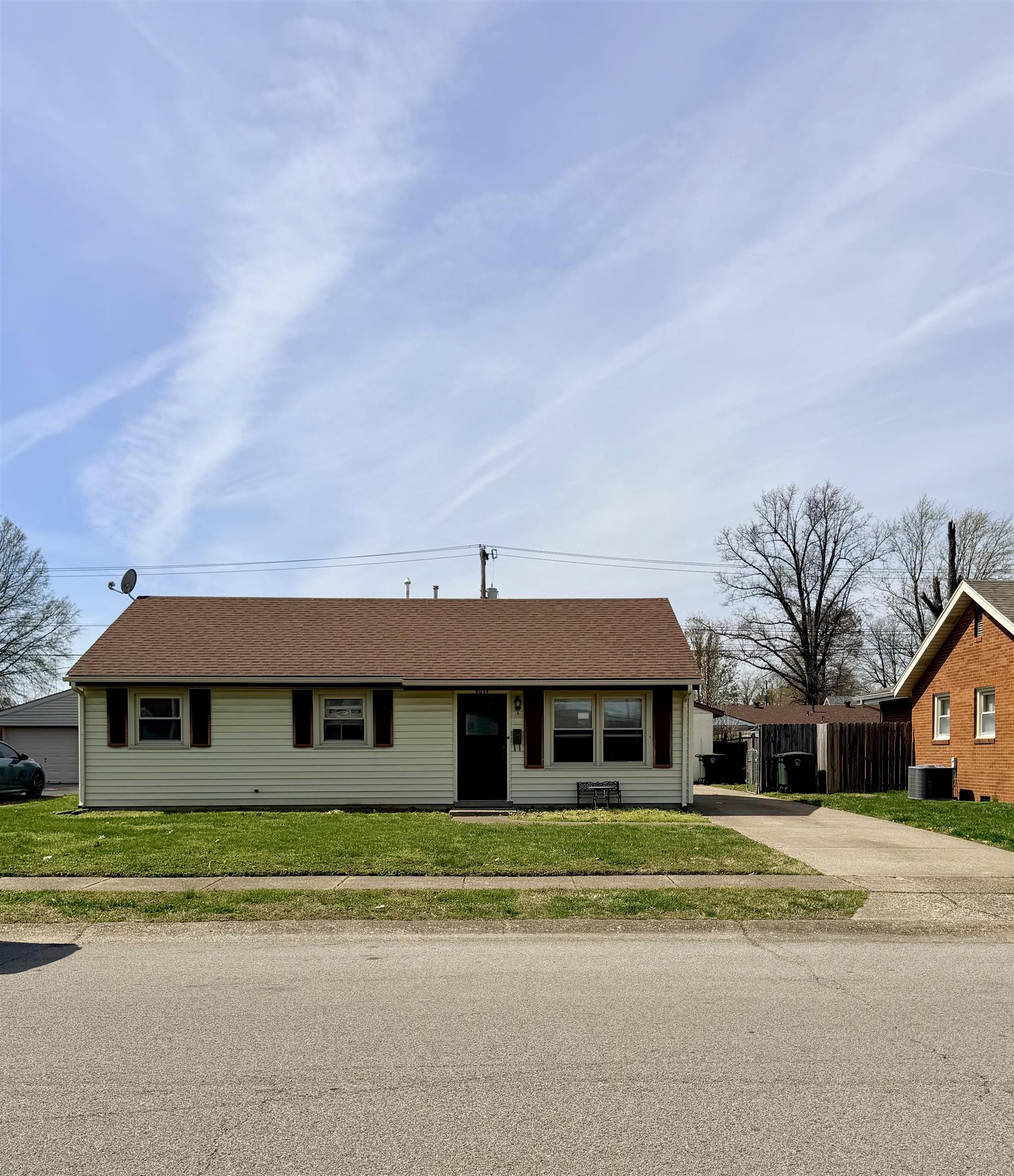 4014 Jefferson St., Owensboro, Kentucky 42303, 3 Bedrooms Bedrooms, ,1 BathroomBathrooms,Single Family Residence,For Sale,Jefferson St.,94461