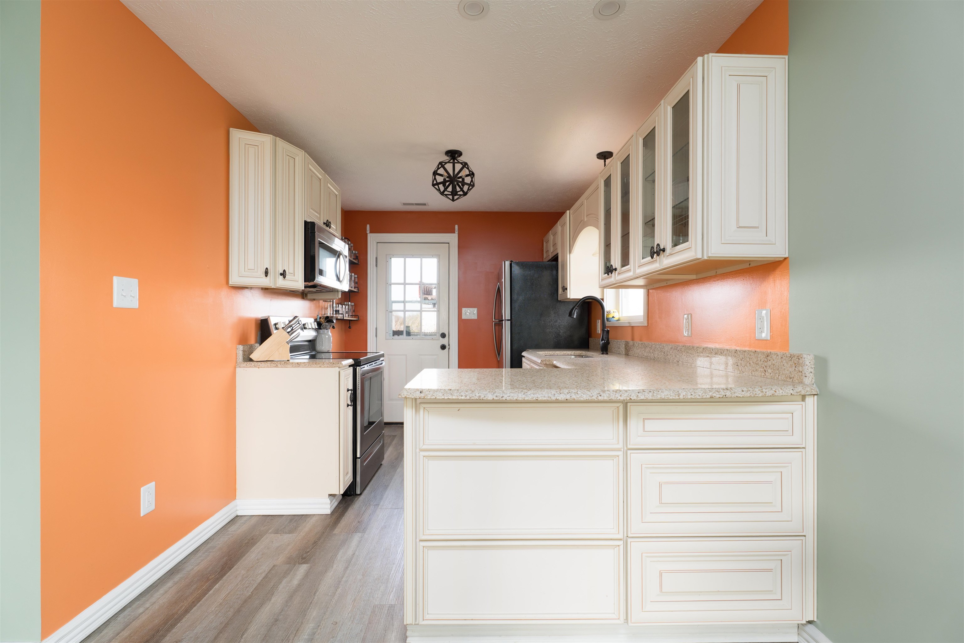 529 Maple Heights Ave., Owensboro, Kentucky 42303, 2 Bedrooms Bedrooms, ,1 BathroomBathrooms,Single Family Residence,For Sale,Maple Heights Ave.,94462