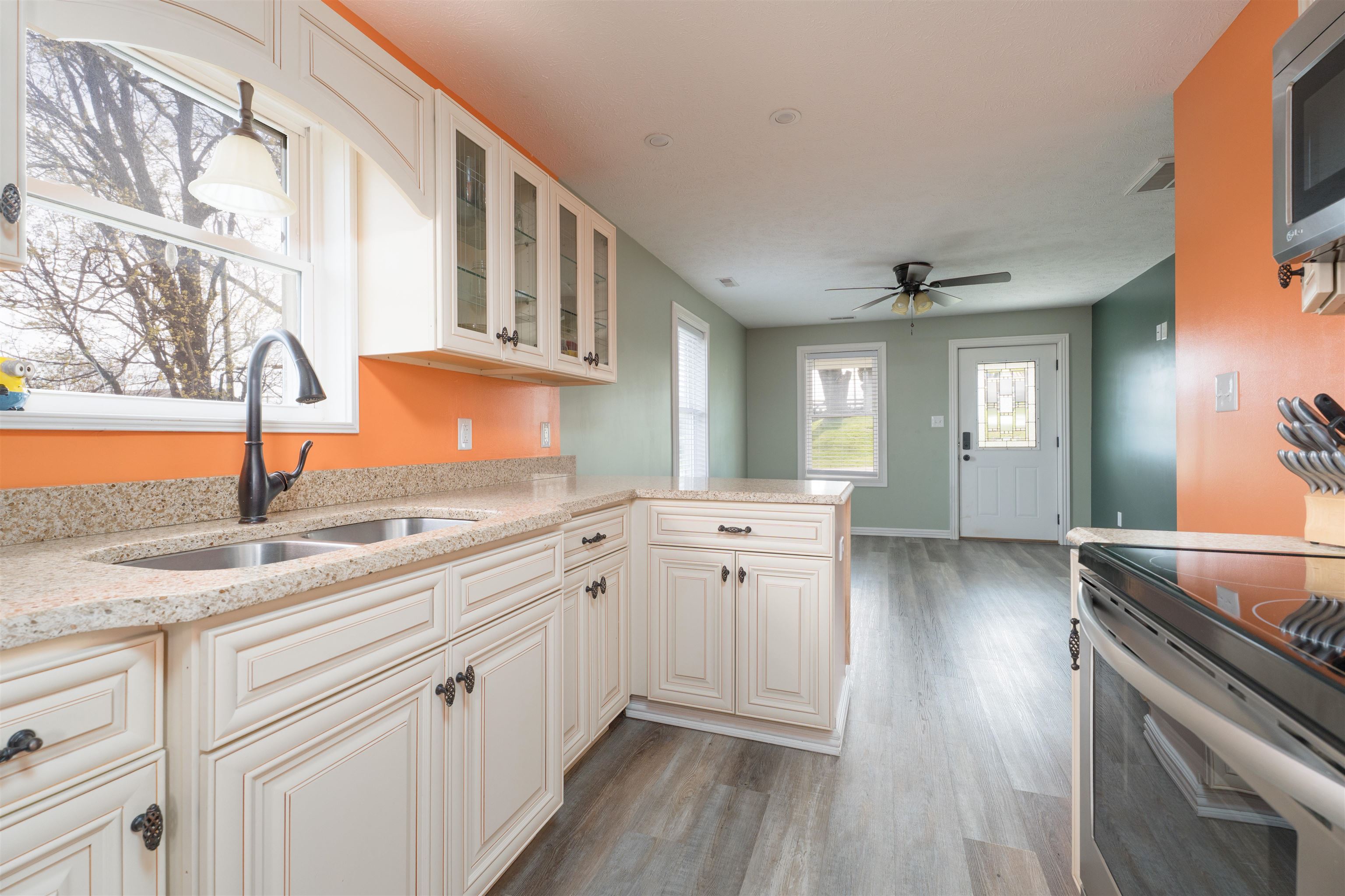 529 Maple Heights Ave., Owensboro, Kentucky 42303, 2 Bedrooms Bedrooms, ,1 BathroomBathrooms,Single Family Residence,For Sale,Maple Heights Ave.,94462