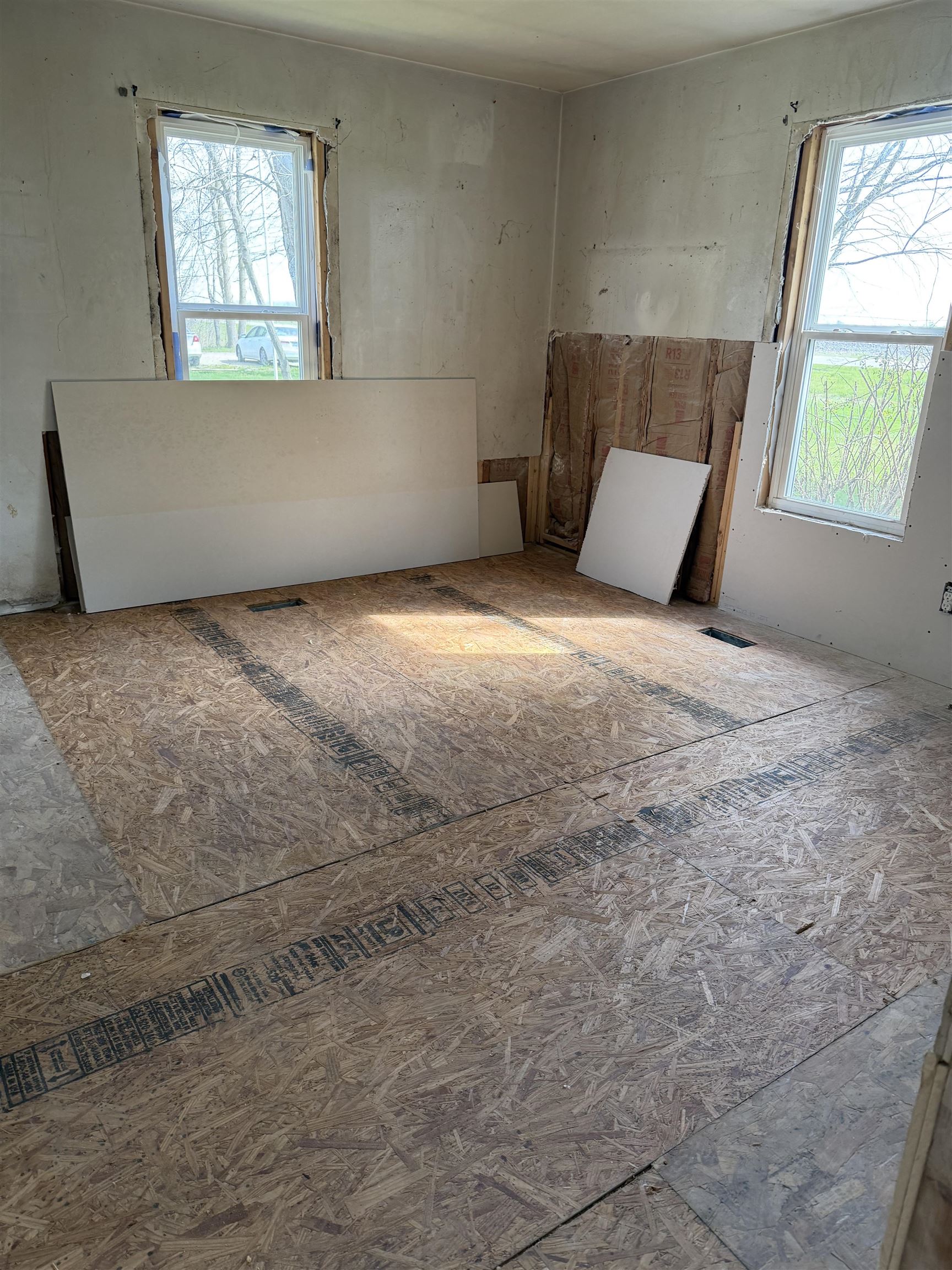 9325 Hwy 60, Owensboro, Kentucky 42301, 2 Bedrooms Bedrooms, ,1 BathroomBathrooms,Single Family Residence,For Sale,Hwy 60,94465