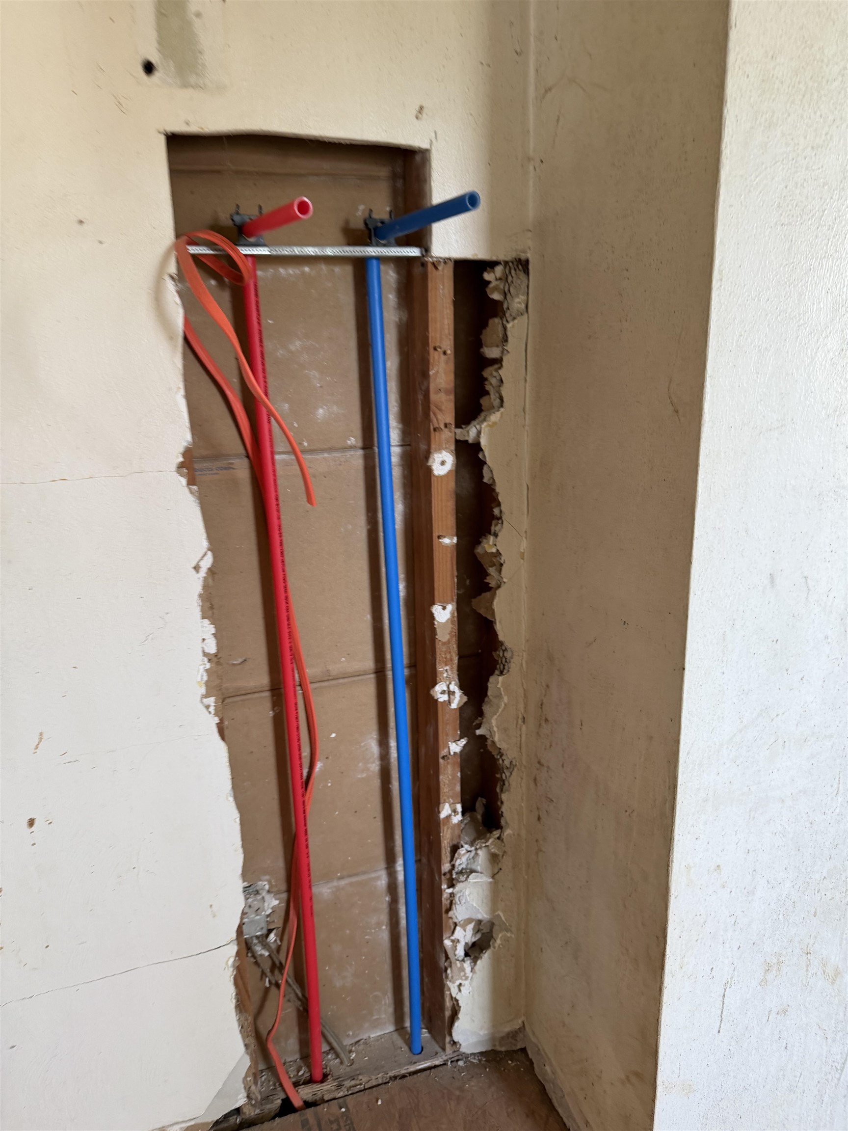 9325 Hwy 60, Owensboro, Kentucky 42301, 2 Bedrooms Bedrooms, ,1 BathroomBathrooms,Single Family Residence,For Sale,Hwy 60,94465