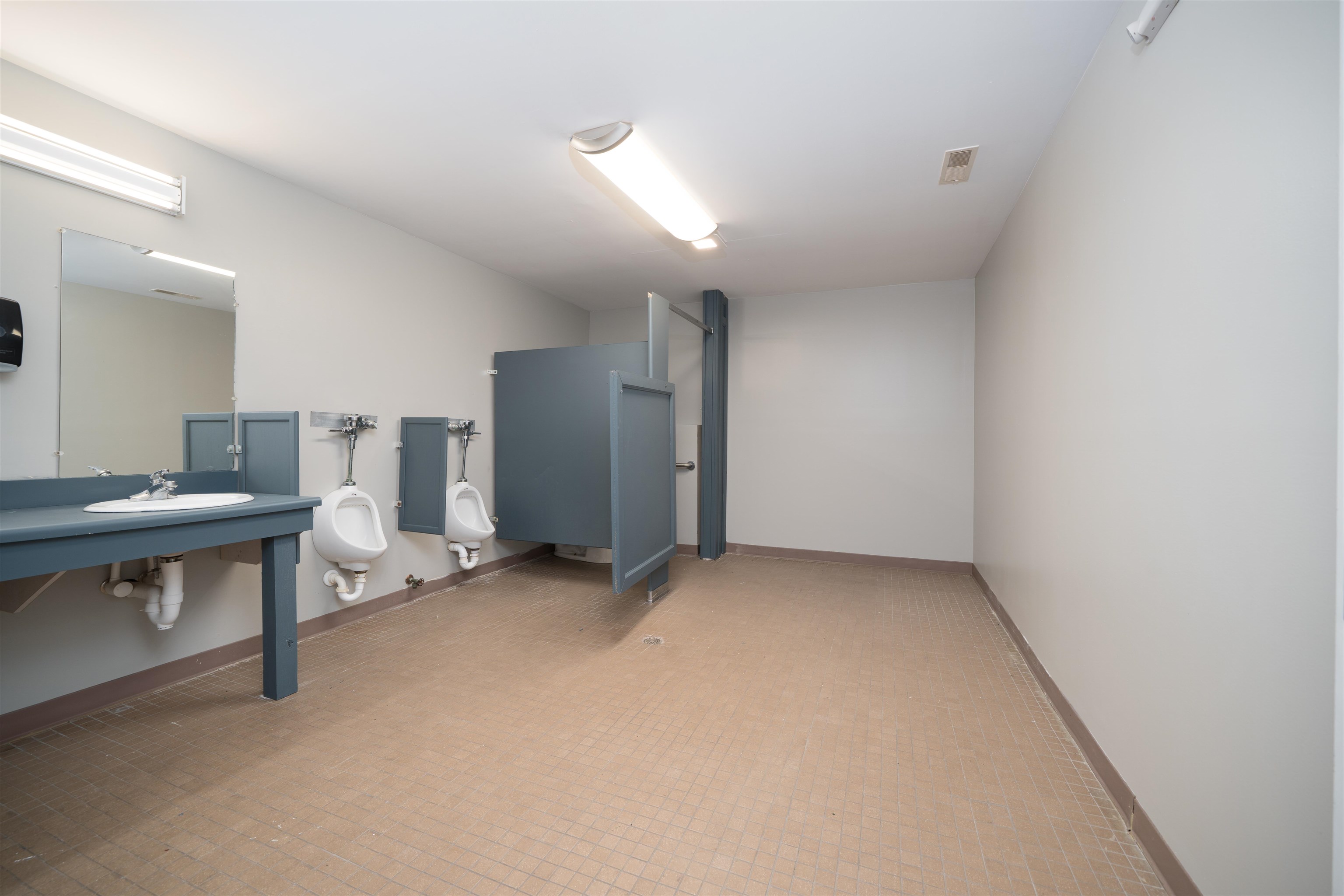 4617 Sutherland Rd., Owensboro, Kentucky 42303, ,Warehouse,For Sale,Sutherland Rd.,94471