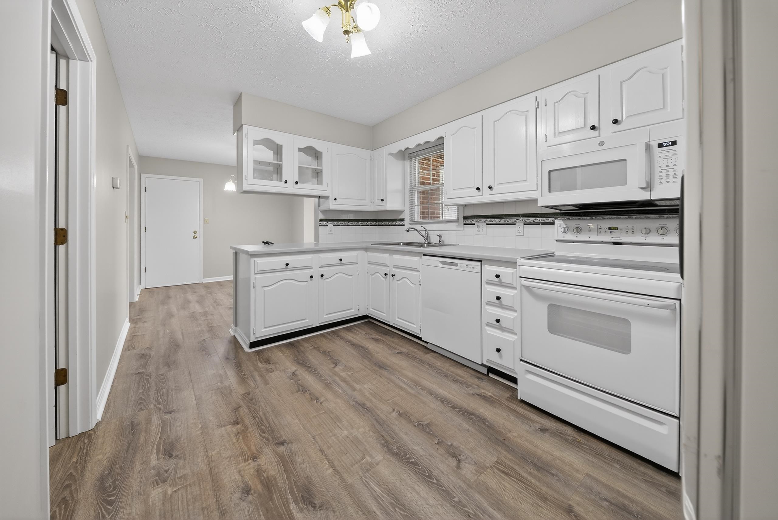 2232 Becklynn Dr, Owensboro, Kentucky 42303, 4 Bedrooms Bedrooms, ,2 BathroomsBathrooms,Single Family Residence,For Sale,Becklynn Dr,94474