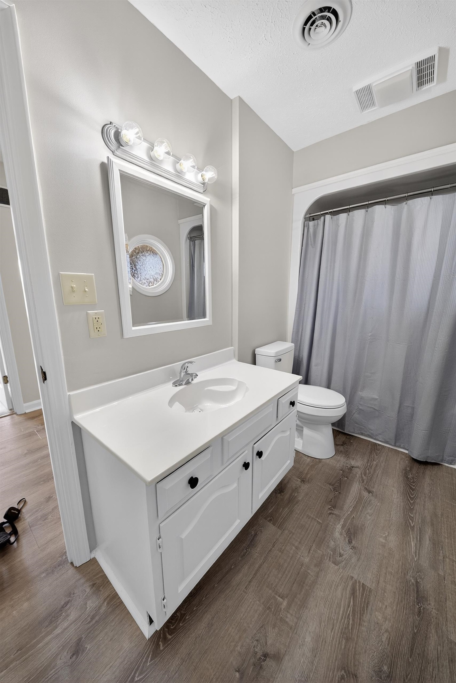 2232 Becklynn Dr, Owensboro, Kentucky 42303, 4 Bedrooms Bedrooms, ,2 BathroomsBathrooms,Single Family Residence,For Sale,Becklynn Dr,94474